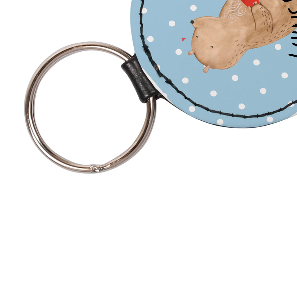 Personalisierter Schlüsselanhänger Bär Kaffee Schlüsselanhänger Mit Botschaft, Schlüsselanhänger Für Frauen Mit Wunschtext, Personalisierter Schlüsselanhänger, Schlüsselanhänger Modern Mit Namen, Schlüsselanhänger Für Haus Mit Gravur, Handgemachter Schlüsselanhänger Mit Wunschtext, Metall Schlüsselanhänger Mit Namen, Schlüsselanhänger Individuell, Schlüsselanhänger Mit Widmung, Schlüsselanhänger Mit Koordinaten, Schlüsselanhänger Bedruckt, Schlüsselanhänger Mit Datum, Schlüsselanhänger Für Paare Mit Wunschtext, Schlüsselanhänger Aus Leder Mit Gravur, Schlüsselanhänger Geschenk Personalisiert, Schlüsselanhänger Selbst Gestalten, Schlüsselanhänger Mit Herz Und Gravur, Schlüsselanhänger Liebevoll Gestaltet, Schlüsselanhänger Mit Initialen, Filz Schlüsselanhänger Mit Text, Schlüsselanhänger Für Kinder Mit Namen, Schlüsselanhänger Vintage Mit Gravur, Schlüsselanhänger Mit Wunschtext, Schlüsselanhänger Für Männer Mit Gravur, Partner Schlüsselanhänger Personalisiert, Schlüsselanhänger Für Auto Mit Wunschtext, Schlüsselanhänger Aus Holz Mit Wunschtext, Freundschafts Schlüsselanhänger Mit Namen, Schlüsselanhänger Mit Text, Teddy, Bär, Teddybär, Welt Erobern, Kaffee, Motivation, Guten Morgen, Bären, Welt Retten, Coffee, Morgenroutine