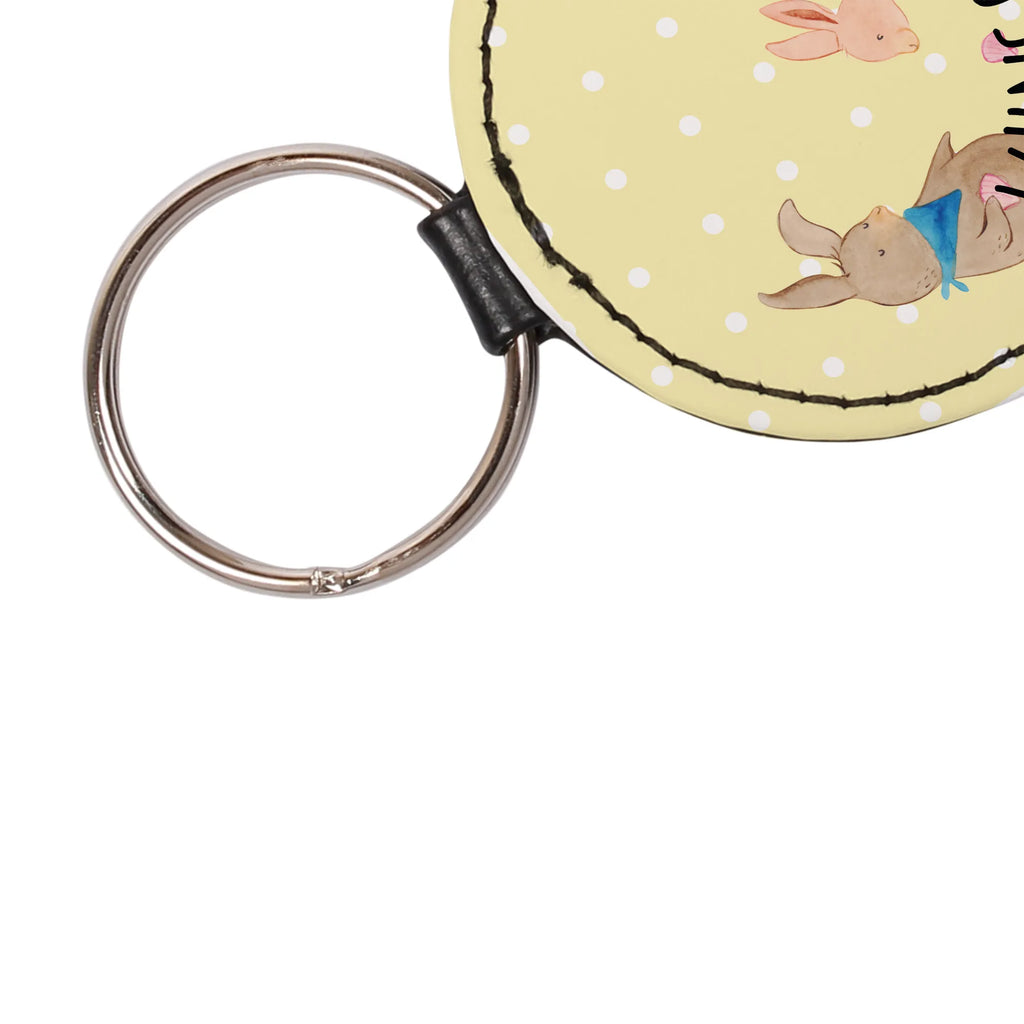 Personalisierter Schlüsselanhänger Hasen Muschel Schlüsselanhänger Individuell, Schlüsselanhänger Mit Text, Schlüsselanhänger Liebevoll Gestaltet, Schlüsselanhänger Mit Botschaft, Schlüsselanhänger Aus Leder Mit Gravur, Schlüsselanhänger Modern Mit Namen, Metall Schlüsselanhänger Mit Namen, Schlüsselanhänger Für Kinder Mit Namen, Schlüsselanhänger Mit Wunschtext, Schlüsselanhänger Selbst Gestalten, Schlüsselanhänger Mit Koordinaten, Personalisierter Schlüsselanhänger, Schlüsselanhänger Bedruckt, Partner Schlüsselanhänger Personalisiert, Handgemachter Schlüsselanhänger Mit Wunschtext, Schlüsselanhänger Mit Herz Und Gravur, Freundschafts Schlüsselanhänger Mit Namen, Schlüsselanhänger Für Paare Mit Wunschtext, Schlüsselanhänger Aus Holz Mit Wunschtext, Schlüsselanhänger Für Männer Mit Gravur, Schlüsselanhänger Für Haus Mit Gravur, Filz Schlüsselanhänger Mit Text, Schlüsselanhänger Mit Widmung, Schlüsselanhänger Geschenk Personalisiert, Schlüsselanhänger Mit Initialen, Schlüsselanhänger Vintage Mit Gravur, Schlüsselanhänger Mit Datum, Schlüsselanhänger Für Auto Mit Wunschtext, Schlüsselanhänger Für Frauen Mit Wunschtext, Muttertag, Vatertag, Mama, Papa, Oma, Opa, Familie, Schwester, Bruder, BFF, Meer, Muscheln, Hasen, Best Friends, Freundin, Beste Freundin, Freundinnen, Muscheln Sammeln