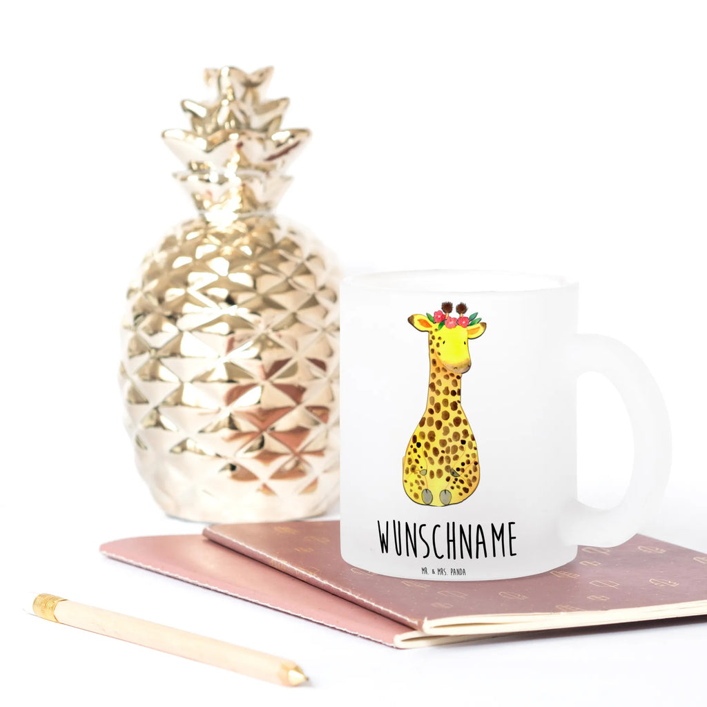 Personalisierte Teetasse Giraffe Blumenkranz Glas Teebecher, Teetasse Bedruckt Mit Wunschtext, Teetasse Mit Henkel Und Text, Werbegeschenk mit Firmennamen, Teetasse aus Glas, Mikrowellengeeignete Teetasse Mit Namen, Firmengeschenk mit Wunschtext, Teetasse Mit Liebevollem Text, Teetasse Geschenk Personalisiert, Teetasse Für Frauen Mit Spruch, Keramiktasse Mit Namen, Teetasse Für Kinder Mit Wunschtext, Teetasse Groß Mit Namen, Teetasse Mit Gravur, Lustige Teetasse Mit Namen, Emailletasse Mit Wunschtext, Teetasse Mit Initialen, Tasse Für Tee Mit Namen, Vintage Teetasse Mit Gravur, Nachhaltige Teetasse Mit Wunschtext, Teetasse Modern Personalisiert, Personalisierte Teetasse, Design Teetasse Mit Gravur, Teetasse Selbst Gestalten, Teetasse Mit Wunschtext, Spülmaschinenfeste Teetasse Mit Text, Teetasse Mit Namen, Teetasse Mit Tiermotiv Und Wunschtext, Lieblings Teetasse Mit Wunschtext, Teegläser, Porzellantasse Mit Gravur, Tasse Für Tee Mit Wunschtext, Teetasse Personalisiert, Kleine Teetasse Mit Wunschtext, Teetasse Für Männer Mit Namen, Glas Teetasse Personalisiert, Afrika, Wildtiere, Freundin, Selbstliebe, Giraffe, Blumenkranz, Abenteurer