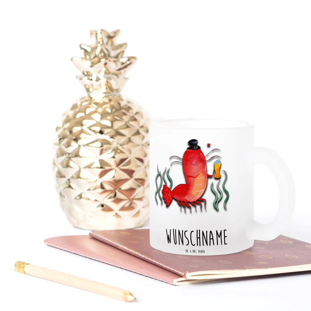 Personalisierte Teetasse Hummer mit Weizen Werbegeschenk mit Firmennamen, Teetasse Für Männer Mit Namen, Teetasse Mit Tiermotiv Und Wunschtext, Teetasse Für Frauen Mit Spruch, Teetasse Mit Henkel Und Text, Nachhaltige Teetasse Mit Wunschtext, Emailletasse Mit Wunschtext, Lustige Teetasse Mit Namen, Mikrowellengeeignete Teetasse Mit Namen, Tasse Für Tee Mit Namen, Teetasse Personalisiert, Teetasse Selbst Gestalten, Glas Teetasse Personalisiert, Design Teetasse Mit Gravur, Porzellantasse Mit Gravur, Personalisierte Teetasse, Teetasse Mit Namen, Lieblings Teetasse Mit Wunschtext, Teetasse Mit Liebevollem Text, Teetasse Für Kinder Mit Wunschtext, Keramiktasse Mit Namen, Teetasse Geschenk Personalisiert, Kleine Teetasse Mit Wunschtext, Firmengeschenk mit Wunschtext, Teetasse Mit Gravur, Teetasse Mit Wunschtext, Teetasse Modern Personalisiert, Spülmaschinenfeste Teetasse Mit Text, Teetasse Mit Spruch, Tasse Für Tee Mit Wunschtext, Teetasse Groß Mit Namen, Teetasse Mit Initialen, Vintage Teetasse Mit Gravur, Teetasse Bedruckt Mit Wunschtext, Meerestiere, Meer, Urlaub, Kochen, Junggesellin, Junggeselle, Garnelen, Bierliebhaber, Garnele, Kneipe, Männerhaushalt, Wirtschaft, Gasthaus, Bier