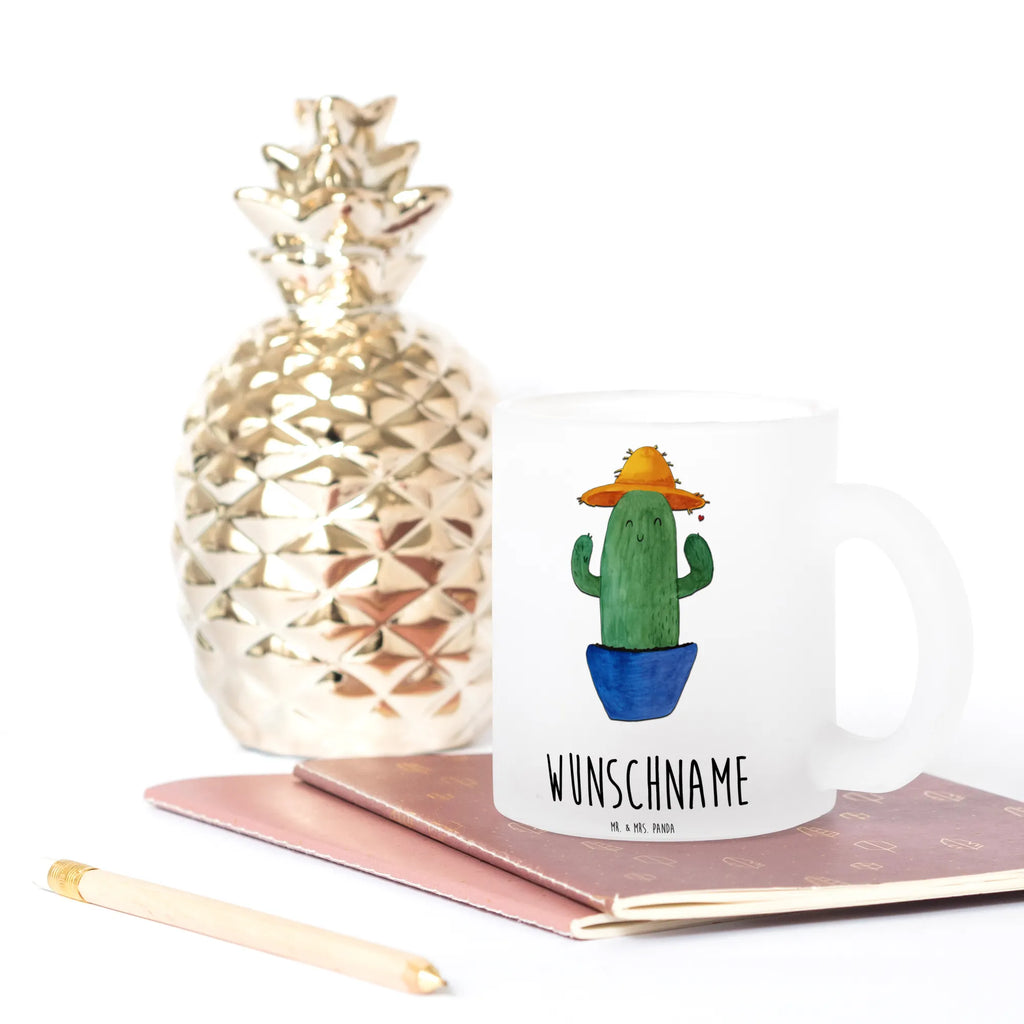 Personalisierte Teetasse Kaktus Hut Emailletasse Mit Wunschtext, Personalisierte Teetasse, Vintage Teetasse Mit Gravur, Lieblings Teetasse Mit Wunschtext, Glas Teebecher, Teetasse Mit Gravur, Teetasse Mit Tiermotiv Und Wunschtext, Porzellantasse Mit Gravur, Teetasse Mit Henkel Und Text, Werbegeschenk mit Firmennamen, Firmengeschenk mit Wunschtext, Teetasse Modern Personalisiert, Kleine Teetasse Mit Wunschtext, Teegläser, Teetasse Für Männer Mit Namen, Design Teetasse Mit Gravur, Lustige Teetasse Mit Namen, Tasse Für Tee Mit Wunschtext, Teetasse Für Kinder Mit Wunschtext, Nachhaltige Teetasse Mit Wunschtext, Teetasse Selbst Gestalten, Glas Teetasse Personalisiert, Keramiktasse Mit Namen, Teetasse Mit Initialen, Teetasse Geschenk Personalisiert, Teetasse Mit Namen, Teetasse Personalisiert, Teetasse Mit Liebevollem Text, Spülmaschinenfeste Teetasse Mit Text, Teetasse aus Glas, Teetasse Für Frauen Mit Spruch, Teetasse Groß Mit Namen, Teetasse Bedruckt Mit Wunschtext, Teetasse Mit Wunschtext, Mikrowellengeeignete Teetasse Mit Namen, Tasse Für Tee Mit Namen, Kakteen, Kaktus, Städtetrip, Reisen, Reisetagebuch, Geschenkidee, Weltreise, Weltenbummler, Kaktusliebe, Spruch, Motivation
