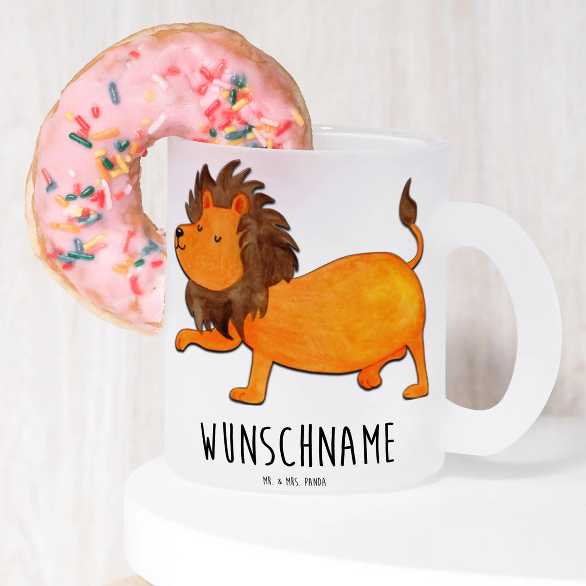 Personalized Tea Cup Star sign Lion Teeglas personalisiert, Glas personalisiert, Tasse mit Text, Teetasse Mit Namen, personalisierter becher, Trinkglas personalisiert, Namenstasse, Tasse mit eigenem Namen, Becher mit Namen, Tasse mit Namen, Teetasse Modern Personalisiert, Glühweinglas personalisiert, Teetasse Mit Tiermotiv Und Wunschtext, Tasse personalisiert, Glas Teebecher, Teetasse Personalisiert, Kaffeetasse personalisiert, Teetasse Mit Wunschtext, Teetasse Geschenk Personalisiert, Glas mit Namen, Lieblings Teetasse Mit Wunschtext, kaffeetasse mit namen, Teetasse Mit Liebevollem Text, Teeglas mit Namen, Lustige Teetasse Mit Namen, Teetasse Mit Henkel Und Text, Tasse Für Tee Mit Namen, Teetasse Mit Initialen, Teetasse Bedruckt Mit Wunschtext, Becher selbst gestalten, Teetasse Für Männer Mit Namen, Tasse Für Tee Mit Wunschtext, Teetasse Für Frauen Mit Spruch, Personalisiertes Teeglas, Tasse individuell gestalten, Kaffeebecher personalisiert, Personalisierte Tasse, Teetasse Für Kinder Mit Wunschtext, Becher personalisiert, Glühweintasse personalisiert, Tasse selbst gestalten, Glühweinbecher personalisiert, Teetasse Selbst Gestalten, Personalisierte Teetasse, Tasse personalisieren, Individuelle Tasse, mit Namen, Glas Teetasse Personalisiert, Teetasse aus Glas, personalisiertes Glas, Sternzeichen, Tierkreiszeichen, Horoskop, Astrologie, Aszendent, Geburtstag Juli, König Der Tiere, Löwe Sternzeichen, Geschenk August, Löwe Geschenk, Geburtstag August, Geschenk Juli