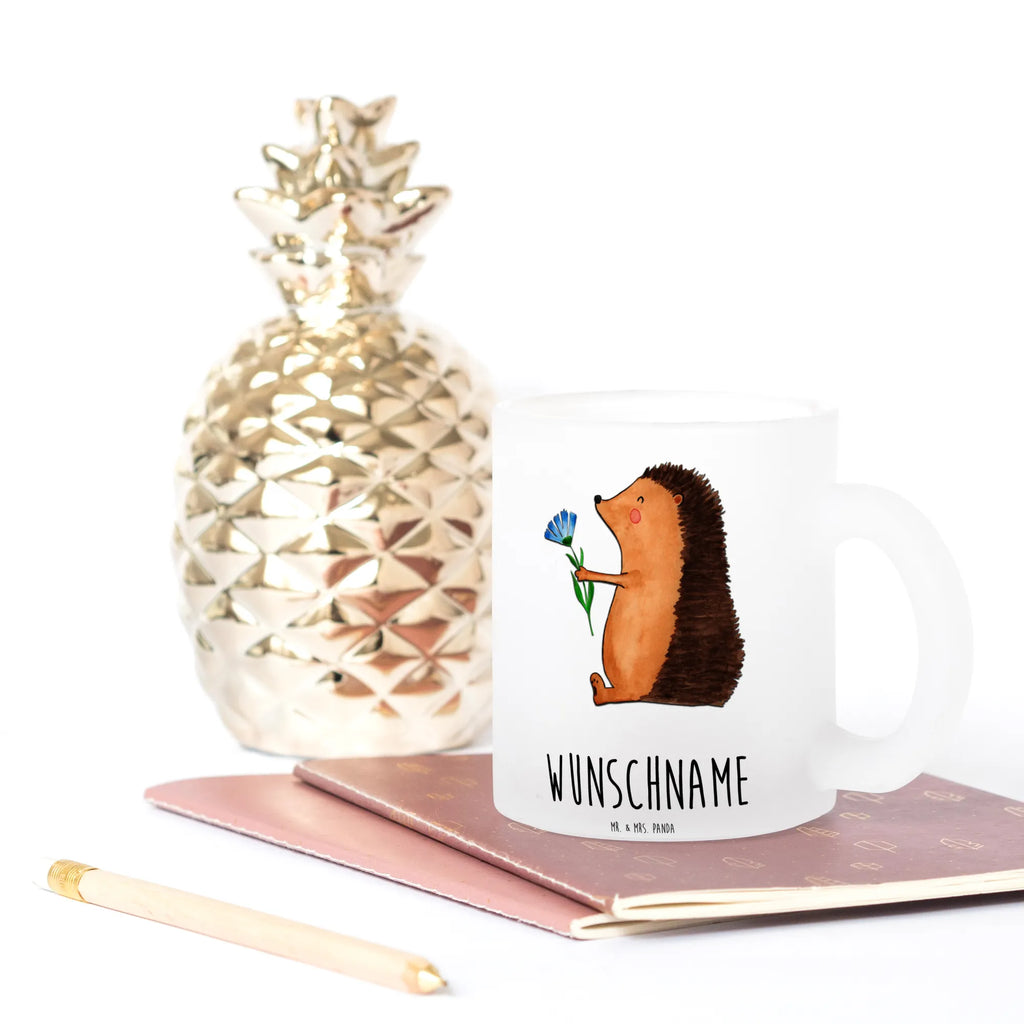 Personalisierte Teetasse Igel mit Blume Design Teetasse Mit Gravur, Spülmaschinenfeste Teetasse Mit Text, Werbegeschenk mit Firmennamen, Tasse Für Tee Mit Wunschtext, Teetasse Personalisiert, Teetasse Mit Gravur, Teetasse Mit Liebevollem Text, Tasse Für Tee Mit Namen, Personalisierte Teetasse, Firmengeschenk mit Wunschtext, Glas Teetasse Personalisiert, Teetasse Mit Namen, Lustige Teetasse Mit Namen, Mikrowellengeeignete Teetasse Mit Namen, Teetasse Für Frauen Mit Spruch, Teetasse Bedruckt Mit Wunschtext, Emailletasse Mit Wunschtext, Teetasse Selbst Gestalten, Kleine Teetasse Mit Wunschtext, Teetasse Für Männer Mit Namen, Teetasse Für Kinder Mit Wunschtext, Porzellantasse Mit Gravur, Lieblings Teetasse Mit Wunschtext, Teetasse Mit Spruch, Teetasse Mit Henkel Und Text, Teetasse Mit Initialen, Teetasse Geschenk Personalisiert, Teetasse Mit Tiermotiv Und Wunschtext, Teetasse Modern Personalisiert, Keramiktasse Mit Namen, Teetasse Groß Mit Namen, Nachhaltige Teetasse Mit Wunschtext, Teetasse Mit Wunschtext, Vintage Teetasse Mit Gravur, Tiermotive, Gute Laune, lustige Sprüche, Tiere, Krankheit, krank, Gute Besserung, Genesungswünsche, Krankenhaus, Igel, Besuch