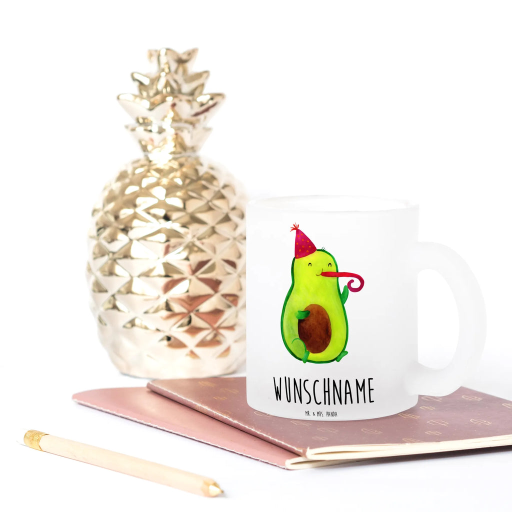 Personalized Tea Cup avocado Celebration Werbegeschenk mit Firmennamen, Keramiktasse Mit Namen, Personalisierte Teetasse, Lustige Teetasse Mit Namen, Teetasse Mit Tiermotiv Und Wunschtext, Teetasse Groß Mit Namen, Spülmaschinenfeste Teetasse Mit Text, Teetasse Mit Wunschtext, Firmengeschenk mit Wunschtext, Teetasse Mit Gravur, Teetasse Bedruckt Mit Wunschtext, Tasse Für Tee Mit Namen, Teetasse Mit Liebevollem Text, Teetasse Personalisiert, Tasse Für Tee Mit Wunschtext, Teetasse Mit Namen, Teetasse Geschenk Personalisiert, Teetasse Für Männer Mit Namen, Teetasse Selbst Gestalten, Glas Teetasse Personalisiert, Nachhaltige Teetasse Mit Wunschtext, Teetasse Für Frauen Mit Spruch, Teetasse Für Kinder Mit Wunschtext, Porzellantasse Mit Gravur, Lieblings Teetasse Mit Wunschtext, Teetasse Mit Spruch, Teetasse Mit Initialen, Teetasse Mit Henkel Und Text, Emailletasse Mit Wunschtext, Design Teetasse Mit Gravur, Vintage Teetasse Mit Gravur, Teetasse Modern Personalisiert, Kleine Teetasse Mit Wunschtext, Mikrowellengeeignete Teetasse Mit Namen, Avocado, Veggie, Vegan, Gesund, Feier, Party, Feierlichkeit, Geburtstag, Gute Laune, Fete, Tröte