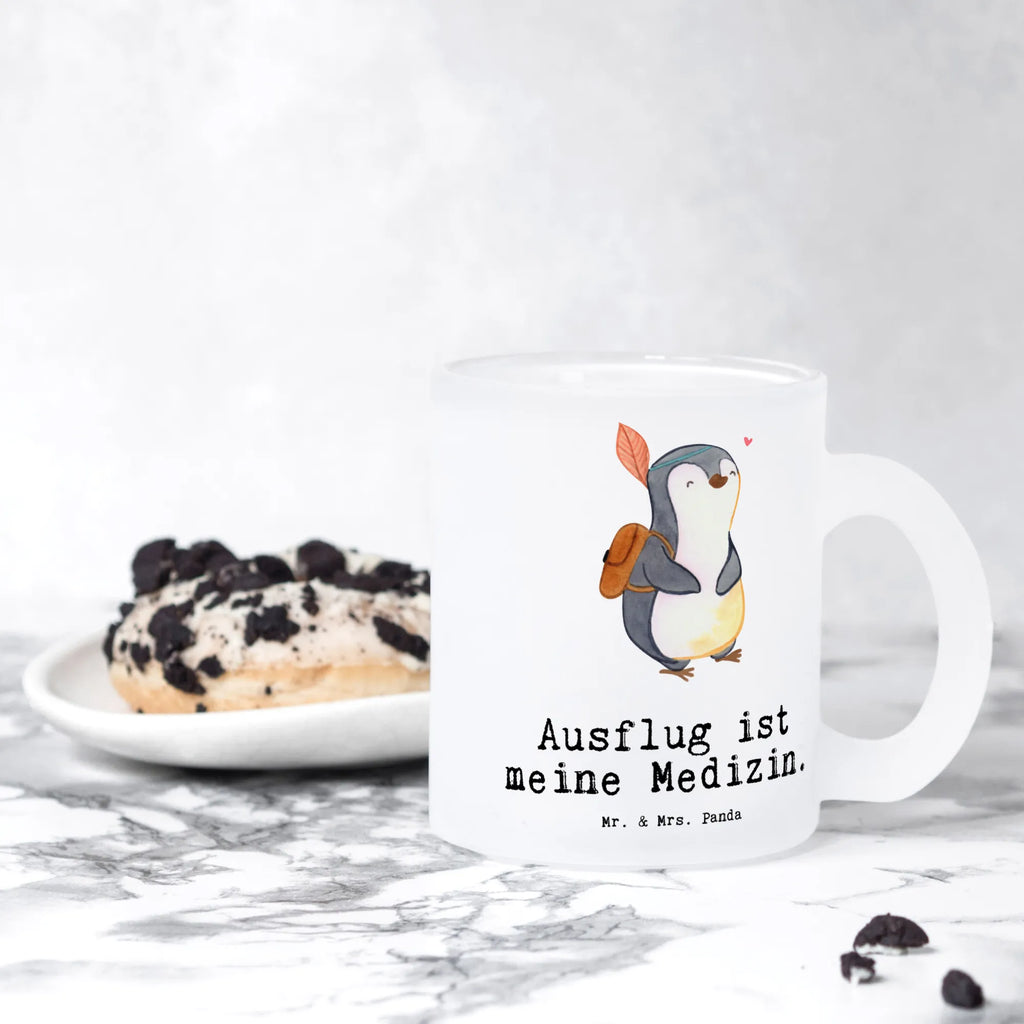 Glass tea cup penguin Side trip Tea cup, tea glass, tea, glass, mug, Gift, sport, hobby, giving, thank you, award, profit, athlete, Make trips, destinations, trip, travel