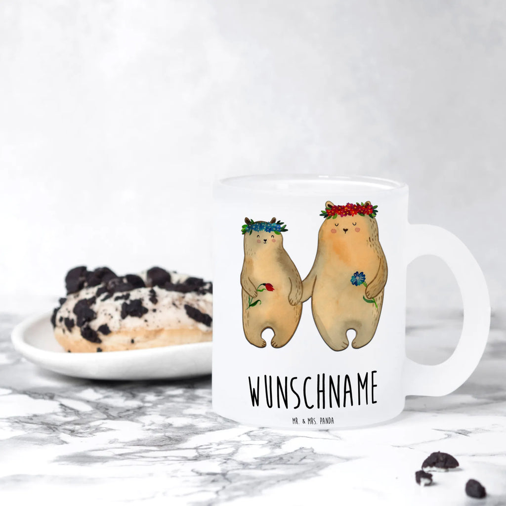 Personalisierte Teetasse Bären mit Blumenkranz Teetasse Geschenk Personalisiert, Mikrowellengeeignete Teetasse Mit Namen, Keramiktasse Mit Namen, Teetasse Mit Tiermotiv Und Wunschtext, Teetasse Mit Namen, Tasse Für Tee Mit Namen, Spülmaschinenfeste Teetasse Mit Text, Kleine Teetasse Mit Wunschtext, Teetasse Mit Henkel Und Text, Teetasse Modern Personalisiert, Emailletasse Mit Wunschtext, Vintage Teetasse Mit Gravur, Teetasse Mit Spruch, Werbegeschenk mit Firmennamen, Design Teetasse Mit Gravur, Glas Teetasse Personalisiert, Teetasse Mit Gravur, Teetasse Für Männer Mit Namen, Teetasse Für Kinder Mit Wunschtext, Nachhaltige Teetasse Mit Wunschtext, Teetasse Groß Mit Namen, Teetasse Mit Liebevollem Text, Lustige Teetasse Mit Namen, Teetasse Personalisiert, Teetasse Mit Initialen, Personalisierte Teetasse, Porzellantasse Mit Gravur, Teetasse Bedruckt Mit Wunschtext, Tasse Für Tee Mit Wunschtext, Lieblings Teetasse Mit Wunschtext, Firmengeschenk mit Wunschtext, Teetasse Für Frauen Mit Spruch, Teetasse Mit Wunschtext, Teetasse Selbst Gestalten, Familie, Vatertag, Muttertag, Bruder, Schwester, Mama, Papa, Oma, Opa, Mutti, Lieblingsmensch, weltbeste Mama, Kinder, beste Mutter, Lieblingsmama, Bären, Töchter, Family, Kind, Mutter, Mami, Tochter, Vorbild, Geschenk Mama. Muttertag, Bär