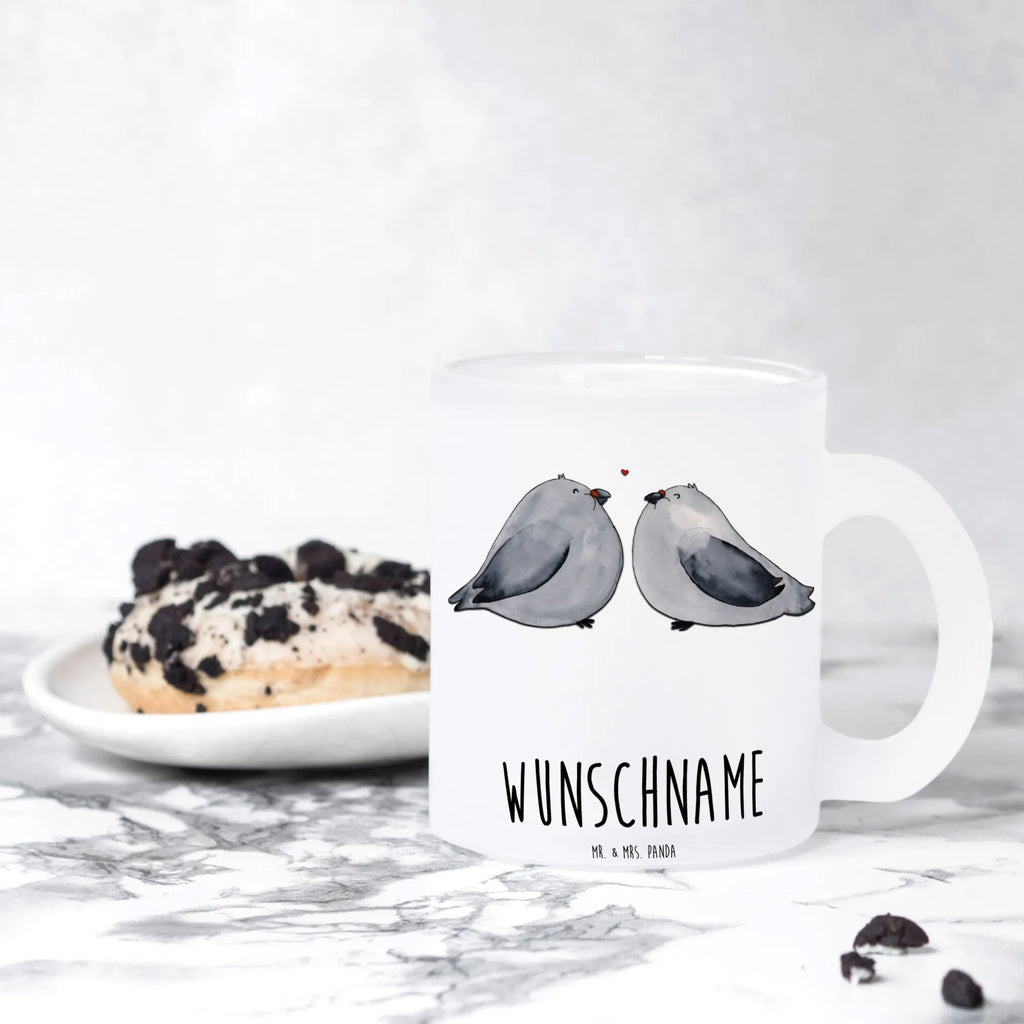 Personalisierte Teetasse Turteltauben Liebe Teetasse Groß Mit Namen, Emailletasse Mit Wunschtext, Personalisierte Teetasse, Tasse Für Tee Mit Namen, Teetasse Mit Spruch, Mikrowellengeeignete Teetasse Mit Namen, Teetasse Mit Gravur, Teetasse Mit Initialen, Teetasse Modern Personalisiert, Teetasse Für Kinder Mit Wunschtext, Lustige Teetasse Mit Namen, Lieblings Teetasse Mit Wunschtext, Teetasse Mit Liebevollem Text, Spülmaschinenfeste Teetasse Mit Text, Kleine Teetasse Mit Wunschtext, Vintage Teetasse Mit Gravur, Teetasse Für Frauen Mit Spruch, Design Teetasse Mit Gravur, Nachhaltige Teetasse Mit Wunschtext, Teetasse Bedruckt Mit Wunschtext, Teetasse Für Männer Mit Namen, Teetasse Mit Wunschtext, Teetasse Mit Namen, Tasse Für Tee Mit Wunschtext, Keramiktasse Mit Namen, Teetasse Geschenk Personalisiert, Teetasse Mit Tiermotiv Und Wunschtext, Firmengeschenk mit Wunschtext, Teetasse Mit Henkel Und Text, Werbegeschenk mit Firmennamen, Teetasse Selbst Gestalten, Porzellantasse Mit Gravur, Teetasse Personalisiert, Glas Teetasse Personalisiert, Liebe, Partner, Freund, Freundin, Ehemann, Ehefrau, Heiraten, Verlobung, Heiratsantrag, Liebesgeschenk, Jahrestag, Hocheitstag, Liebesbeweis, Verliebt, Turteltauben, Geschenk Freund, Hochzeitstag, Geschenk Freundin, Verlobt, Geschenk Hochzeit, Turteltäubchen, Verheiratet, Tauben