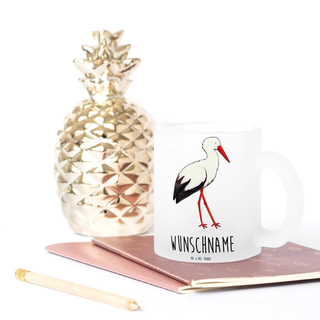 Personalisierte Teetasse Storch Teetasse Geschenk Personalisiert, Teetasse Modern Personalisiert, Teetasse Personalisiert, Porzellantasse Mit Gravur, Teetasse Groß Mit Namen, Teetasse Mit Gravur, Lustige Teetasse Mit Namen, Vintage Teetasse Mit Gravur, Teetasse Für Männer Mit Namen, Teetasse Bedruckt Mit Wunschtext, Tasse Für Tee Mit Namen, Teetasse Mit Namen, Werbegeschenk mit Firmennamen, Kleine Teetasse Mit Wunschtext, Teetasse Mit Initialen, Personalisierte Teetasse, Teetasse Mit Tiermotiv Und Wunschtext, Mikrowellengeeignete Teetasse Mit Namen, Teetasse Mit Spruch, Tasse Für Tee Mit Wunschtext, Keramiktasse Mit Namen, Teetasse Für Frauen Mit Spruch, Nachhaltige Teetasse Mit Wunschtext, Glas Teetasse Personalisiert, Firmengeschenk mit Wunschtext, Lieblings Teetasse Mit Wunschtext, Emailletasse Mit Wunschtext, Teetasse Selbst Gestalten, Teetasse Mit Liebevollem Text, Spülmaschinenfeste Teetasse Mit Text, Teetasse Für Kinder Mit Wunschtext, Teetasse Mit Henkel Und Text, Design Teetasse Mit Gravur, Teetasse Mit Wunschtext, Tiermotive, Gute Laune, lustige Sprüche, Tiere, Geburt, Schwangerschaft, Schwanger, Baby, Störche, Babybauch, Mütter, Mutter, Mutter werden, Storch