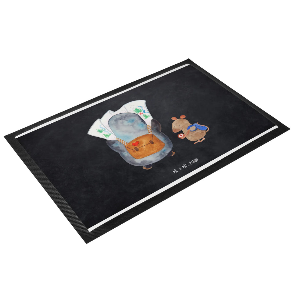 Fußmatte Pinguin & Maus Wanderer Fußmatte außen wetterfest, Schmutzfänger, Fußabtreter, Schmutzfangmatte waschbar, Haustürmatte, Fußmatte outdoor, Türmatte, Motivfußmatte, Vorleger, Fußmatte außen, Gummimatte, Gummi Matte, Fußmatte innen, Schmutzfangteppich, Fußabstreifer, Eingangsteppich, Fußmatten, Fußabtreter außen, Fußmatte waschbar, Schmutzmatte, Fussmatten, Schmutzfangmatte, Matte, Sauberlaufmatte, Fußabstreifer außen, Fussmatten online, Türvorleger, Pinguin, Abenteurer, wandern, Pinguine, Abenteuer, Ausflug, Wanderlust, Roadtrip