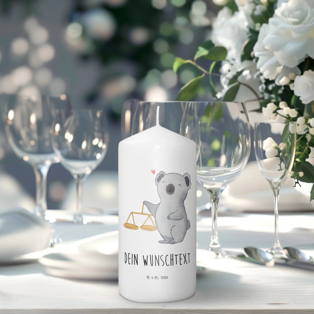 Personalised candle Scale Astrology Kerze Mit Namen, Laternenkerze Mit Namensdruck, Votivkerze Mit Wunschname, Sojawachskerze Mit Namensdruck, Glas-Kerze Mit Wunschname, Trauerkerze Mit Namen, Kerze Für Hochzeit Mit Namensgravur, Schwimmkerze Mit Namen, Gartenkerze Mit Namen, Kommunionkerze Mit Namen, Stumpenkerze Mit Namensgravur, Weihnachtskerze Mit Namensgravur, LED-Kerze Mit Wunschname, Handgemachte Kerze Mit Wunschname, Tafelkerze Mit Wunschname, Grabkerze Mit Namensgravur, Taufekerze Mit Namensgravur, Kerze Mit Prägung Und Wunschname, Andachtskerze Mit Namensgravur, Bio-Kerze Mit Wunschname, Streukerze Mit Namensdruck, Fair-Trade-Kerze Mit Namensgravur, Kerze Mit Spruch Und Namen, Kerze Für Geburtstag Mit Wunschname, Duftkerze Mit Namen, Adventskerze Mit Wunschname, Gastgeschenk Kerze Mit Namen, Stearinkerze Mit Gravur, Bienenwachskerze Mit Wunschname, Metall-Kerze Mit Namensgravur, Outdoor-Kerze Mit Namensgravur, Handgegossene Kerze Mit Namen, Teelicht Mit Namensdruck, Personalisierte Kerze, Kerzen-Set Mit Namensgravur, Tischkerze Mit Namensdruck, Firmungskerze Mit Wunschname, Stabkerze Mit Gravur, Blockkerze Mit Namensdruck, Gedenkkerze Mit Namen, Osterkerze Mit Namen, Holz-Kerze Mit Namen, Sternzeichen, Tierkreiszeichen, Horoskop, Astrologie, Aszendent, Geschenk, Waage, Geburtstagsgeschenk, Geschenk Zum Geburtstag