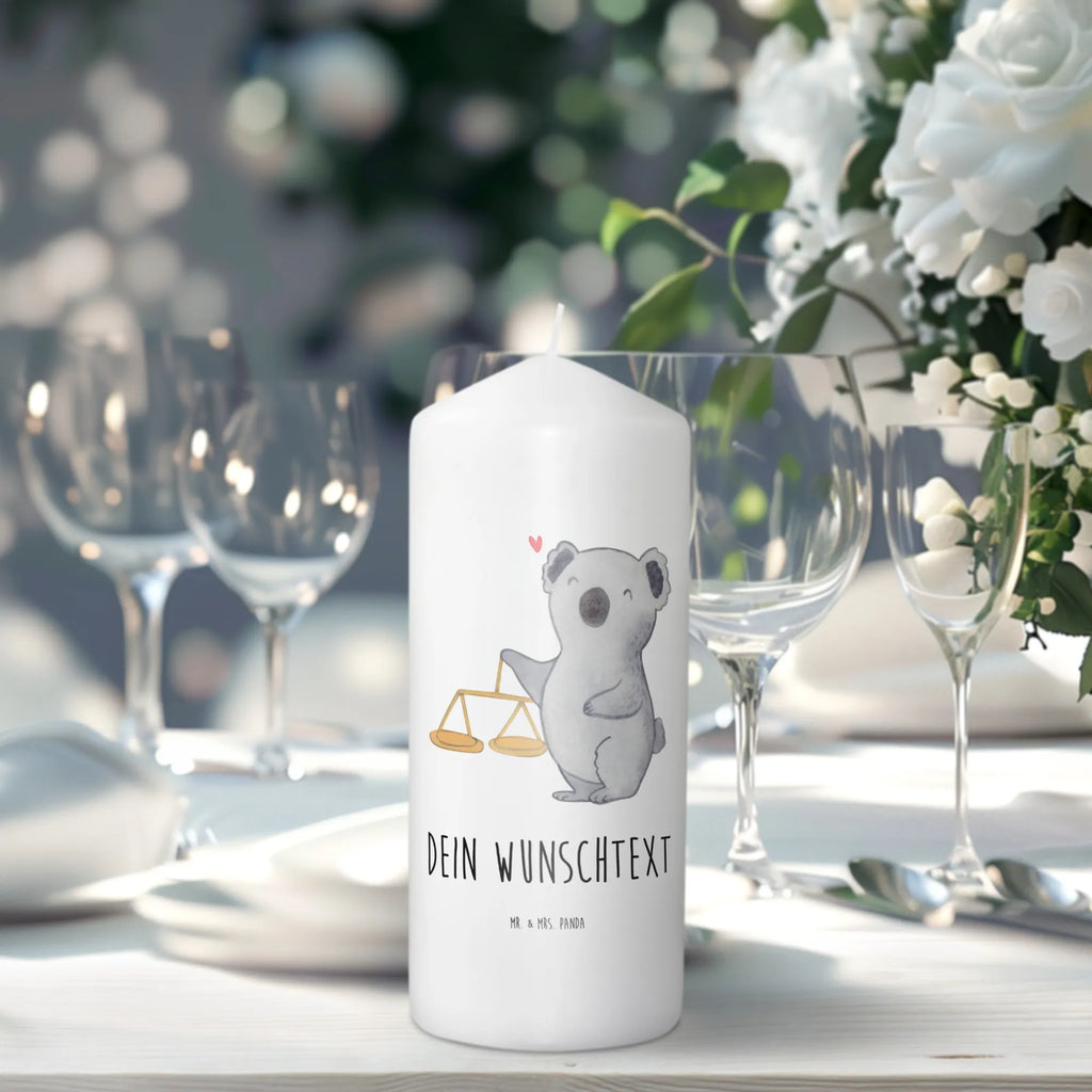 Personalised candle Scale Astrology Kerze Mit Namen, Laternenkerze Mit Namensdruck, Votivkerze Mit Wunschname, Sojawachskerze Mit Namensdruck, Glas-Kerze Mit Wunschname, Trauerkerze Mit Namen, Kerze Für Hochzeit Mit Namensgravur, Schwimmkerze Mit Namen, Gartenkerze Mit Namen, Kommunionkerze Mit Namen, Stumpenkerze Mit Namensgravur, Weihnachtskerze Mit Namensgravur, LED-Kerze Mit Wunschname, Handgemachte Kerze Mit Wunschname, Tafelkerze Mit Wunschname, Grabkerze Mit Namensgravur, Taufekerze Mit Namensgravur, Kerze Mit Prägung Und Wunschname, Andachtskerze Mit Namensgravur, Bio-Kerze Mit Wunschname, Streukerze Mit Namensdruck, Fair-Trade-Kerze Mit Namensgravur, Kerze Mit Spruch Und Namen, Kerze Für Geburtstag Mit Wunschname, Duftkerze Mit Namen, Adventskerze Mit Wunschname, Gastgeschenk Kerze Mit Namen, Stearinkerze Mit Gravur, Bienenwachskerze Mit Wunschname, Metall-Kerze Mit Namensgravur, Outdoor-Kerze Mit Namensgravur, Handgegossene Kerze Mit Namen, Teelicht Mit Namensdruck, Personalisierte Kerze, Kerzen-Set Mit Namensgravur, Tischkerze Mit Namensdruck, Firmungskerze Mit Wunschname, Stabkerze Mit Gravur, Blockkerze Mit Namensdruck, Gedenkkerze Mit Namen, Osterkerze Mit Namen, Holz-Kerze Mit Namen, Sternzeichen, Tierkreiszeichen, Horoskop, Astrologie, Aszendent, Geschenk, Waage, Geburtstagsgeschenk, Geschenk Zum Geburtstag