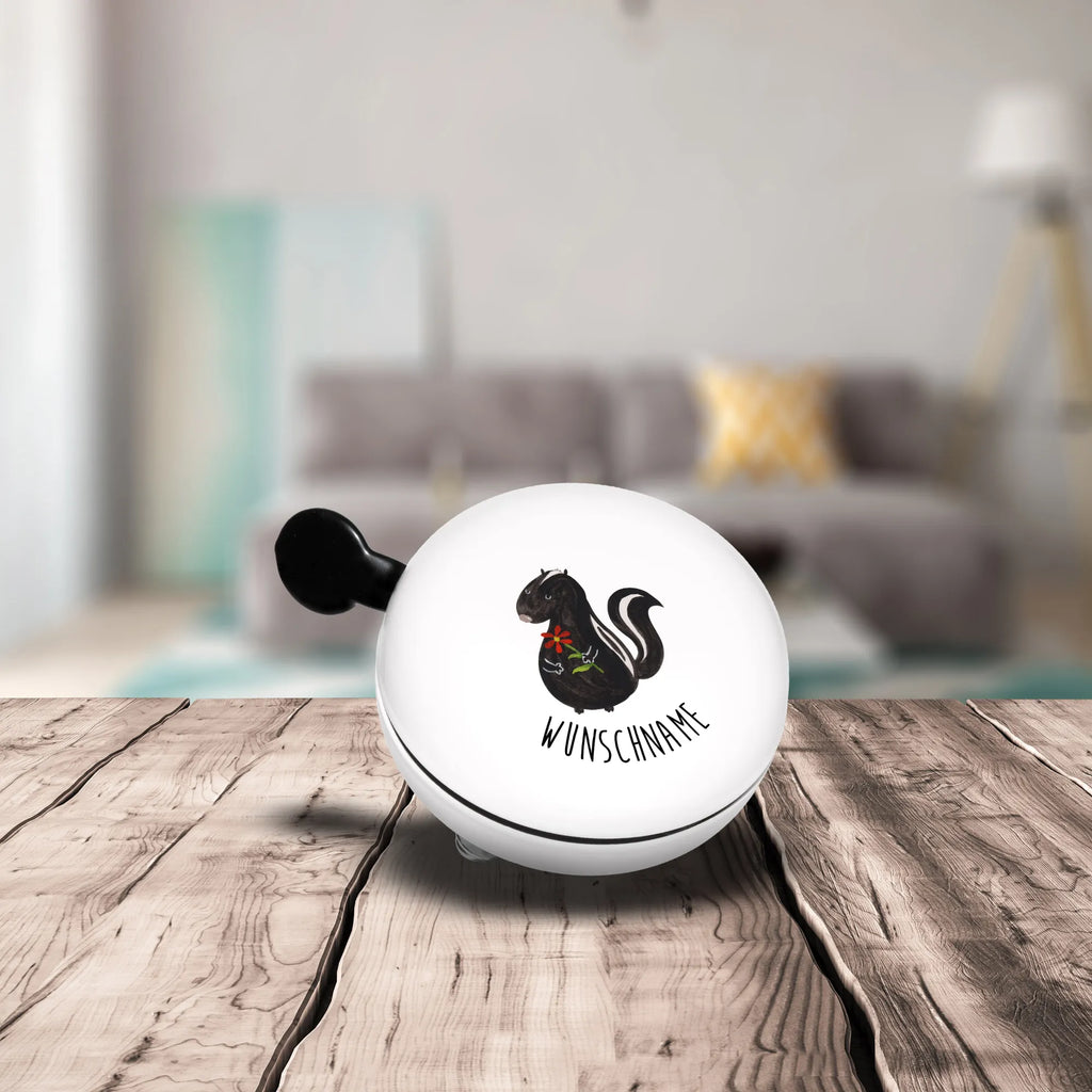 Personalisierte Fahrradklingel Stinktier Blume Fahrradklingel Für E-Bike Mit Gravur, Fahrradklingel Mit Gravur, Fahrradklingel Mit Initialen, Fahrradklingel Modern Mit Gravur, Fahrradklingel Mit Spruch Und Name, Fahrradklingel Mit Eigener Botschaft, Fahrradklingel Für Herren Mit Gravur, Fahrradklingel Mit Wunschtext, Fahrradklingel Mit Namen, Fahrradklingel Selbst Gestalten, Fahrradklingel Mit Wunschdesign, Bunte Fahrradklingel Personalisiert, Fahrradklingel Einfach Montierbar Mit Wunschtext, Fahrradklingel Mit Text, Fahrradklingel Für Mädchen Mit Namen, Fahrradklingel Individuell Gestalten, Fahrradklingel Für Damen Personalisiert, Fahrradklingel Geschenk Personalisiert, Fahrradklingel Für Kinder Mit Namen, Personalisierte Fahrradklingel, Fahrradklingel Für Jungen Mit Wunschtext, Runde Fahrradklingel Mit Wunschtext, Fahrradklingel Mit Liebevoller Botschaft, Fahrradklingel Für Citybike Mit Namen, Lustige Fahrradklingel Mit Wunschtext, Fahrradklingel Personalisiert Mit Namen, Fahrradklingel Mit Personalisierung, Fahrradklingel Für Roller Mit Wunschtext, Klassische Fahrradklingel Mit Namen, Fahrradglocke Mit Gravur, Stinktier, Skunk, Dreams, Verträumt, Raubtier, Tagträumer, Stinker, Wildtier, Träume, Stinki