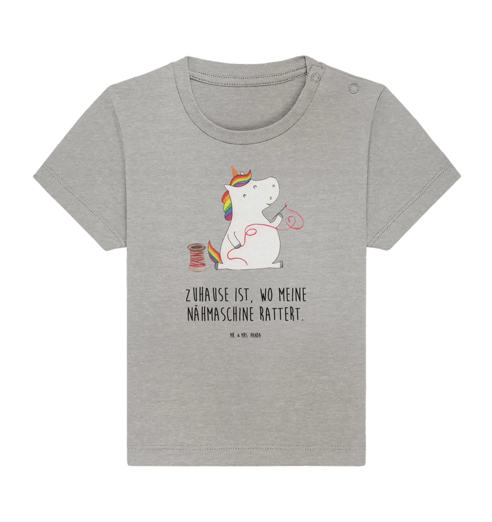 Organiczna koszulka dla niemowląt Jednorożec krawcowa Baby Shirt Weiß, Baby T-Shirt, Baby Shirt Neutral, Baby Shirt Zur Geburt, Baby Shirt Mit Aufdruck, Baby Shirt, Baby Shirt Grau, Baby Sweatshirt, Baby Shirt Geschenk, Baby Shirt Alltag, Baby Baumwollshirt, Baby Oberteil, Baby Top, Baby Kurzarmshirt, Baby Shirt Gestreift, Baby Shirt Mit Motiv, Baby Hemd, Baby Shirt Modern, Baby Shirt Junge, Baby Bio Shirt, Baby Shirt Pastell, Lustiges Baby Shirt, Baby Shirt Mädchen, Baby Pullover, Baby Shirt Bunt, Baby Jerseyshirt, Baby Shirt Erstausstattung, Baby Shirt Mit Spruch, Süßes Baby Shirt, Baby Shirt Klassisch, Baby Langarmshirt, Baby Shirt Unisex, Einhorn, Einhörner, Einhorn Deko, Unicorn, Näherin, Nähzimmer, Freundin, basteln, Mädchen, Häkeln, Stricken, nähen