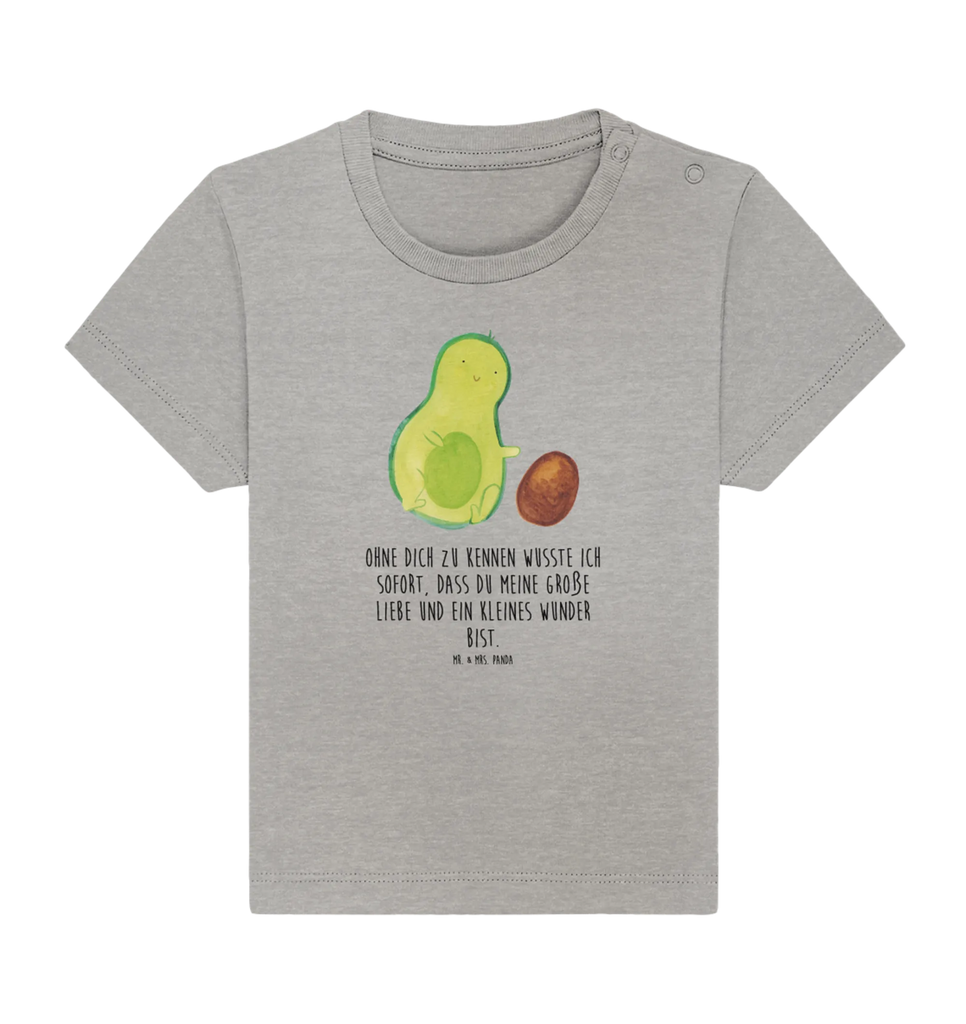 Organic Baby Shirt Avocado Kern rollt Baby Shirt Neutral, Süßes Baby Shirt, Baby Langarmshirt, Baby Shirt Zur Geburt, Baby Shirt Pastell, Baby Shirt Alltag, Lustiges Baby Shirt, Baby Jerseyshirt, Baby Shirt Mit Motiv, Baby Shirt Grau, Baby Shirt, Baby Kurzarmshirt, Baby Shirt Mit Spruch, Baby Shirt Geschenk, Baby Pullover, Baby Shirt Modern, Baby Shirt Weiß, Baby Shirt Gestreift, Baby Top, Baby Shirt Erstausstattung, Baby Bio Shirt, Baby Hemd, Baby Shirt Mädchen, Baby Oberteil, Baby Sweatshirt, Baby T-Shirt, Baby Baumwollshirt, Baby Shirt Klassisch, Baby Shirt Unisex, Baby Shirt Bunt, Baby Shirt Mit Aufdruck, Baby Shirt Junge, Gesund, Vegan, Veggie, Avocado, Baby, Babyparty, Zur Geburt, Geburt, Schwangerschaft, Schwanger, Avocados, Erstes Kind, Große Liebe, Liebe, Kind, Säugling, Love, Geburtstag