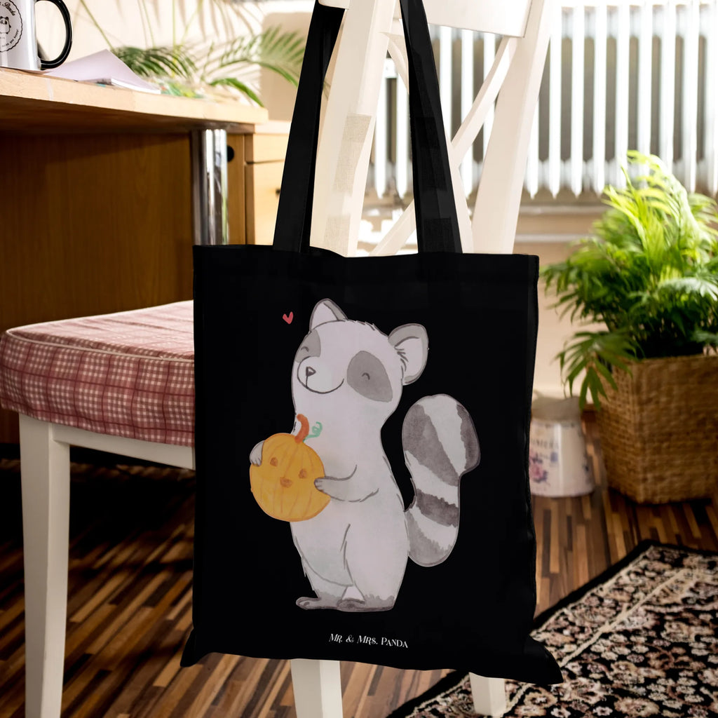 Tote bag Raccoon Pumpkin Einkaufstüte, Einkaufsbeutel, Stoffbeutel, Tragetasche, Baumwoll-Shopper, freizeitbeutel, festivaltasche, schultertasche baumwolle, Unitasche, studententasche, umhängetasche baumwolle, Henkeltasche, festival tasche, umhängebeutel, textilbeutel, Tote Bag, Baumwoll-Tragetasche, Shopper, tragetasche baumwolle, schulterbeutel, einkaufsshopper, Alltagstasche, Baumwolltasche, Freizeittasche, Jutebeutel, Tüte, Einkaufstasche, Tasche, henkeltasche baumwolle, beutel baumwolle, Stofftasche, Jutetasche, Umhängetasche, dokumententasche, Büchertasche, Uni Tasche, tasche baumwolle, stofftasche baumwolle, textiltasche, Beutel, baumwoll shopper, Schultasche, Baumwollbeutel, Laptoptasche, universaltasche, Strandtasche, Schultertasche, campus tasche, Schulbeutel, tragbeutel, Stoff-Tragetasche, totebag, canvas tasche, einkaufstasche baumwolle, Shopping Tasche, stoff shopper, Halloween, Martinssingen, Dekoration, Deko, Schenken, Geschenke, Trick Or Treat, Halloween Deko, Waschbär, Süßes Sonst Gibt's Saures, Kürbis