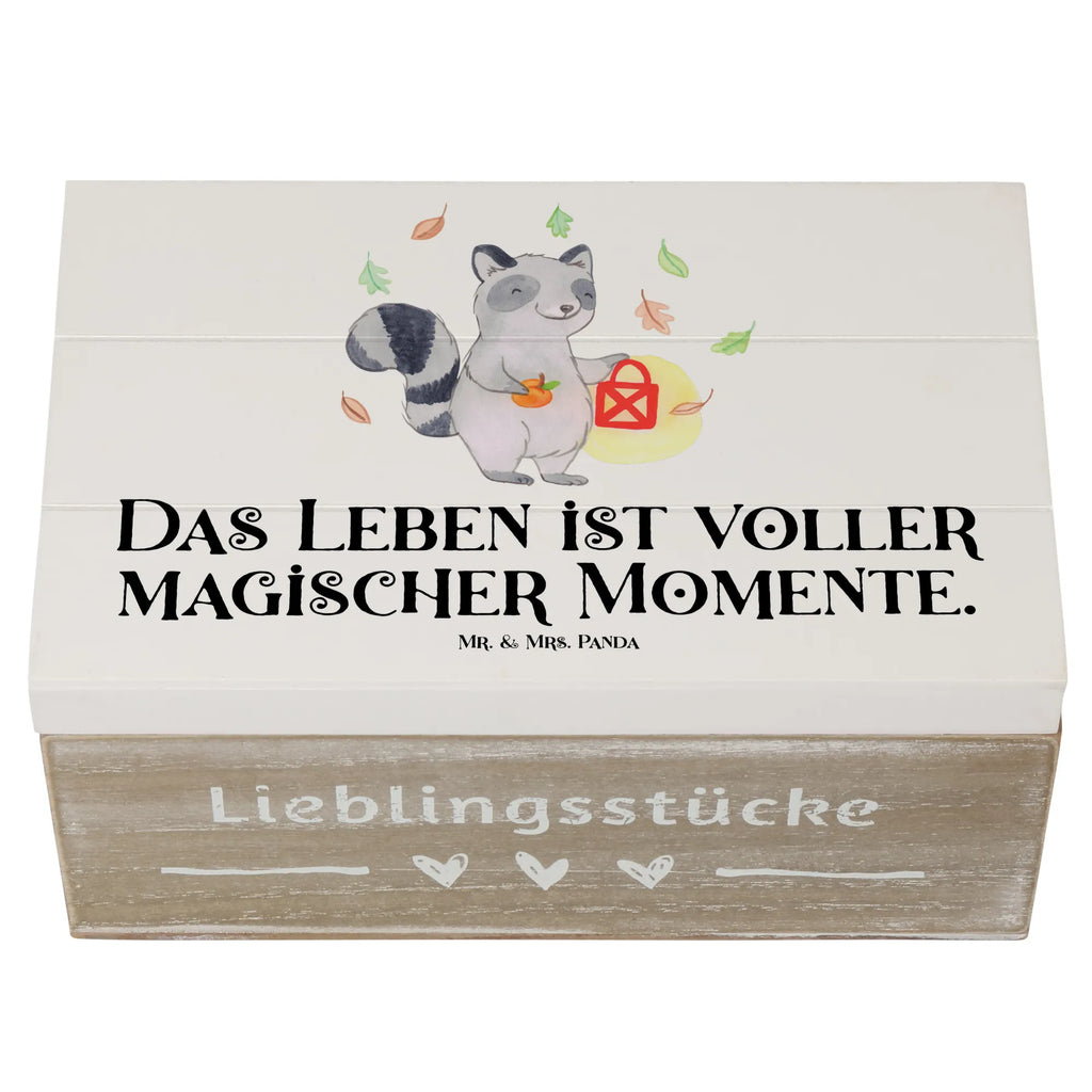 Holzkiste Waschbär Laterne aufbewahrungskisten, Aufbewahrungsbox Holz, aufbewahrungstruhe, Holzbox, Holzkisten, Schatulle, Holzbox mit Deckel, truhe holz, holzschachtel, Holzkiste, Aufbewahrungsbox aus Holz, Holzkiste mit Deckel, Holzboxen, aufbewahrungsboxen, Aufbewahrungskiste, Box aus Holz, aufbewahrungskiste mit deckel, holzschatulle, holztruhen, Aufbewahrungsbox, Holztruhe, Holz Aufbewahrungsbox, box holz, holzkästchen, kiste holz, Deko, Geschenke, Martinssingen, Dekoration, Schenken, Halloween, Trick Or Treat, Süßes Sonst Gibt's Saures, Laterne, Halloween Deko, Waschbär, Herbst