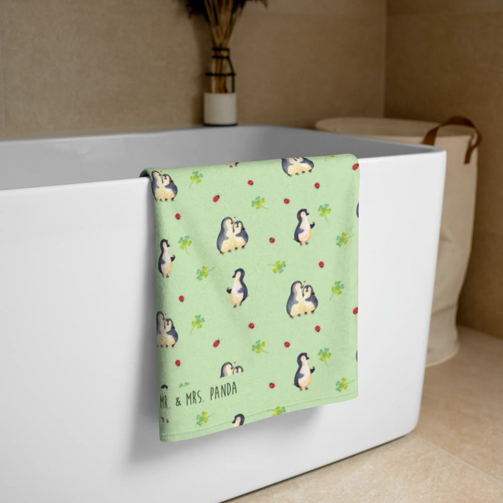XL Badehandtuch Pinguin Marienkäfer Muster XL Handtuch Mit Muster, Großes Handtuch, Design Handtuch XL, Umweltfreundliches Handtuch Groß, Handtuch Für Große Personen, Handtuch XL Für Frauen, Handtuch XL Geschenkidee, Nachhaltiges Handtuch XL, XL Handtuch Bunt, Großes Handtuch Für Badezimmer, XL Handtuch Aus Bio Baumwolle, Handtuch Übergröße, Handtuch XL Klassisch, Strapazierfähiges XL Handtuch, Badetuch Extra Groß, Handtuch Für Strand XL, XL Handtuch Weiß, Handtuch Für Dusche XL, Saugfähiges Großes Handtuch, Pflegeleichtes Handtuch Groß, Flauschiges Handtuch XL, Mikrofaser Handtuch XL, Handtuch Für Wellness, Handtuch XL Für Kinder, Handtuch XL Modern, Handtuch Groß Für Sport, Handtuch Für Sauna Groß, Extra Großes Handtuch, Duschtuch XL, Saunatuch XL, Handtuch XL Für Männer, Großes Handtuch Unifarben, Weiches XL Handtuch, XL Handtuch, Handtuch XL Aus Baumwolle, Badehandtuch XL, XL Handtuch Grau, Handtuch Für Erwachsene XL, Waschbares Handtuch XL, Pinguin, Pinguine, Liebe, Wunder, Freude, Lebensfreude, Marienkäfer, Glück