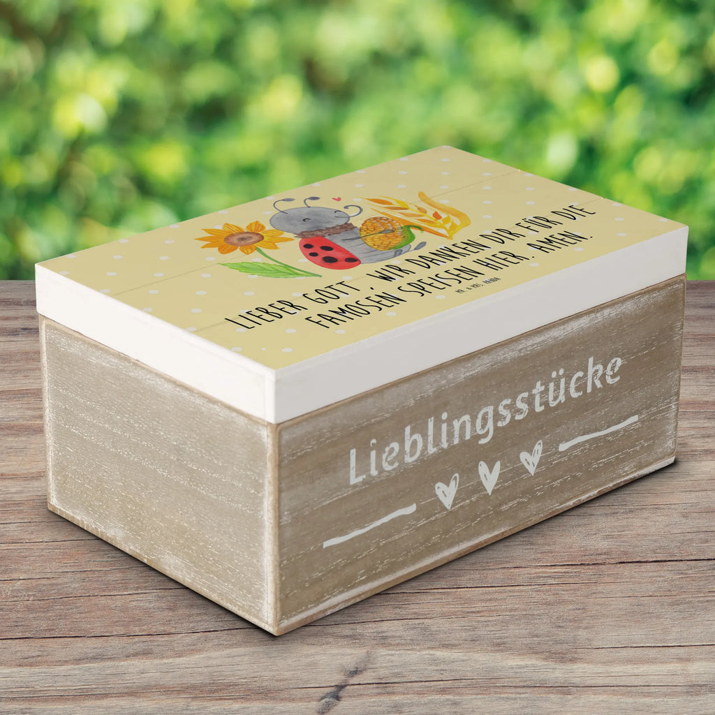 Holzkiste Erntedank Smörle Holzkiste, Holz Aufbewahrungsbox, kiste holz, Aufbewahrungsbox aus Holz, Schatulle, Holzkisten, aufbewahrungstruhe, aufbewahrungsboxen, holztruhen, truhe holz, Aufbewahrungskiste, holzkästchen, Holzboxen, Holztruhe, holzschatulle, aufbewahrungskisten, holzschachtel, Aufbewahrungsbox, Box aus Holz, aufbewahrungskiste mit deckel, Holzbox, Aufbewahrungsbox Holz, Holzkiste mit Deckel, box holz, Holzbox mit Deckel, Erntedank Kindergarten, Erntedankfest, Erntedank Sprüche, Erntedank Deko, Erntedank mit Kindern, Erntedankspruch, Erntedankfest deko, Thanksgiving, Erntedank, Erntedank Spruchbild, Maiskolben, Sonnenblumen