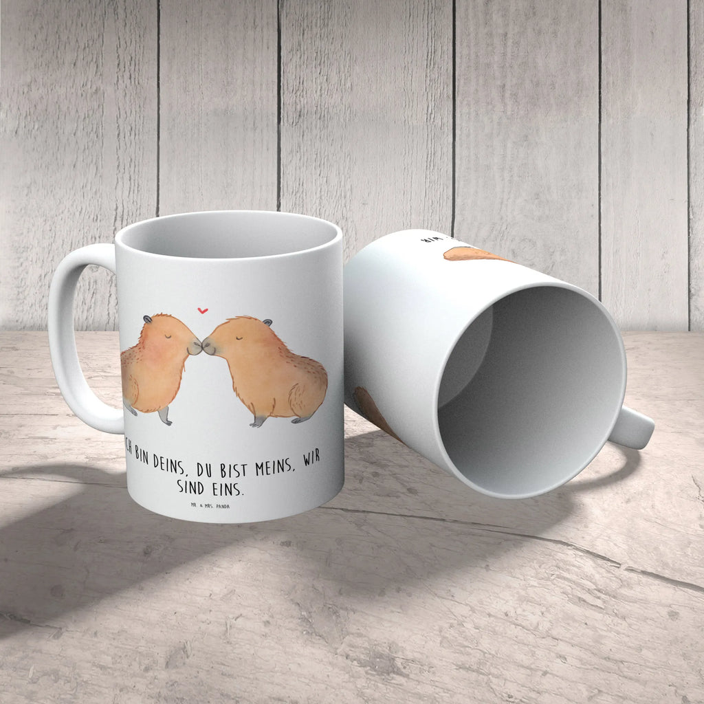 Kindertasse Capybara Liebe Kinder-Keramiktasse, Kinder-Thermobecher, Kinder-Porzellantasse, Kindertasse Auslaufsicher, Kindertasse, Tasse Für Kinder, Kindertasse Bruchsicher, Trinklern-Tasse, Kindertasse Mit Strohhalm, Kinderbecher Mit Deckel, Tasse Für Kleinkinder, Kindertasse Handgemacht, Kinderbecher, Kindertasse Mikrowellengeeignet, Kindertasse Mit Cartoonmotiv, Nachhaltige Kindertasse, Trinklernbecher Aus Kunststoff, Kinder-Porzellantasse Mit Motiv, Kinderbecher Mit Spruch, Kinderbecher Für Kleinkinder, Kindertasse BPA-Frei, Kinderbecher Unzerbrechlich, Trinklernbecher Personalisiert, Trinklernbecher Mit Deckel, Kindertasse Aus Silikon, Kindertasse Ökologisch, Tasse Für Schulanfänger, Design Kindertasse, Trinklernbecher, Kinderbecher Aus Edelstahl, Kindertasse Für Vorschüler, Kindertasse Mit Tiermotiv, Tasse Mit Henkel Für Kinder, Kindertasse Bunt, Kindertasse Für Baby, Kindertasse Mit Griffen, Kindertasse Spülmaschinenfest, Tiermotive, Gute Laune, lustige Sprüche, Tiere, Ehejubiläum, Capybara, Partnertiere, Liebe, Du bist meins, verliebt, Geschenkidee, Jahrestag, Liebesbeweis, Handgezeichnet, Tierliebe, Valentinstag, Kuschel Capybaras, Herzlich, Beziehung, Paar, Ich bin deins, Liebesspruch, Romantisches Geschenk, Verschmolzen