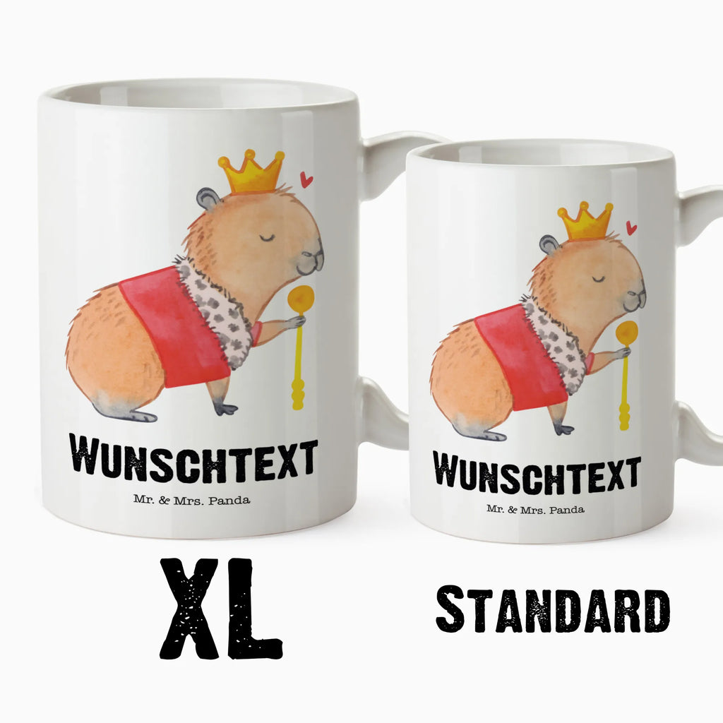 Personalisierte XL Tasse Capybara König XL Tasse Mit Wunschtext, Riesentasse Mit Gravur, Personalisierte XL Tasse, Große Tasse Mit Text, XL Kaffeebecher Mit Wunschtext, Große Tasse Mit Aufdruck, Riesige Tasse Mit Botschaft, Frühstückstasse XL Mit Namen, Extra Große Tasse Personalisiert, Große Tasse Bedruckt Mit Namen, Tasse In Übergröße Mit Text, XL Tasse Für Büro Mit Wunschtext, XL Tasse Als Geschenk Mit Spruch, Lustige XL Tasse Mit Wunschtext, Becher XL Personalisiert, Design Tasse Groß Mit Personalisierung, Mikrowellengeeignete XL Tasse Mit Text, Kaffeetasse XL Mit Namen, Jumbo Tasse Personalisiert, XL Tasse Mit Liebevollem Spruch, XL Tasse Mit Eigenem Text, Mega Tasse Mit Spruch, Teetasse XL Mit Wunschtext, Tiermotive, Gute Laune, lustige Sprüche, Tiere, König, Capybara
