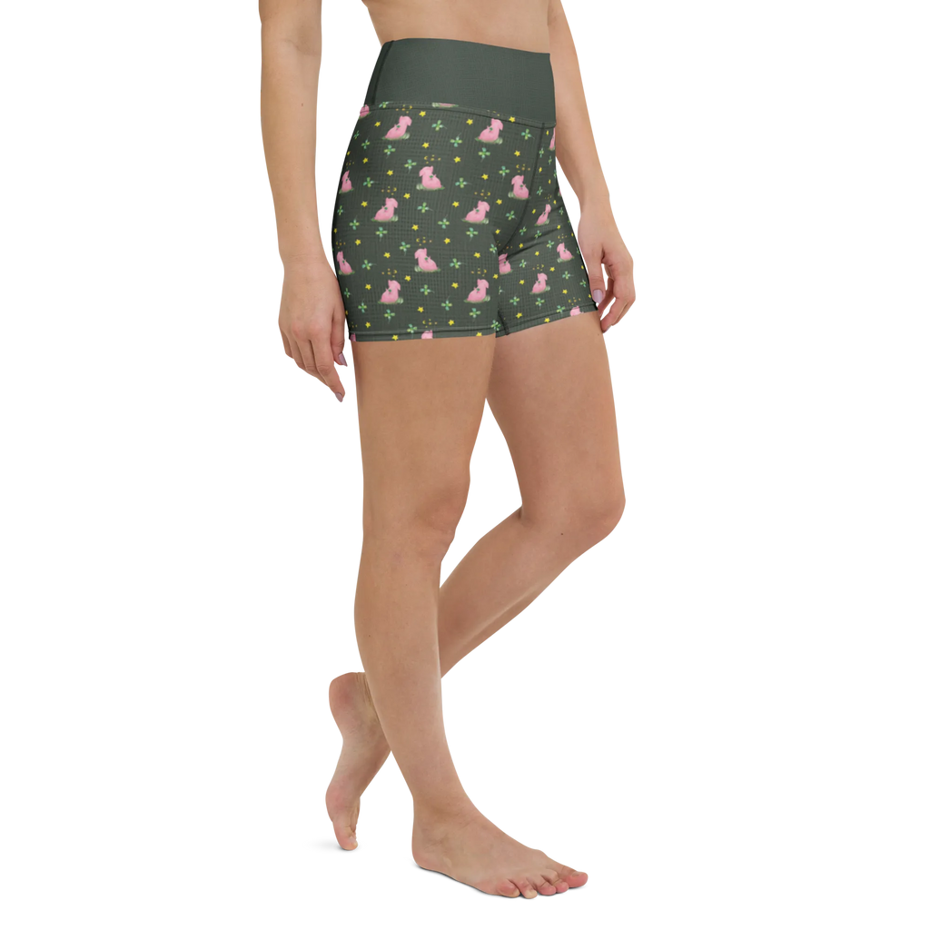 Yoga Shorts Schwein Glück Muster Sportshorts Damen, Sporthose, Sportbekleidung, Yoga Shorts, Yoga Shorts Damen, Yogabekleidung, Sportshorts, Fitnesshose, Yogashorts, Tiermotive, Gute Laune, lustige Sprüche, Tiere, Ziele, Schweinchen, Glücksbringer, Glücksschwein. Glück, Träume, Motivation, Sterne, Sernchen, Schwein
