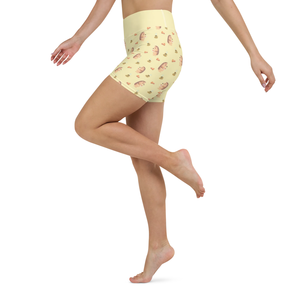 Yoga Shorts Hedgehog piece of cake Sportbekleidung, Sportshorts, Sporthose, Sportshorts Damen, Fitnesshose, Yoga Shorts, Yoga Shorts Damen, Yogabekleidung, Yogashorts, Tiermotive, Gute Laune, lustige Sprüche, Tiere, Kuchen, Torte, Kuchen backen, Backen Geschenk, Igel, Einladung Party, Geburtstagskuchen, Essen Spruch