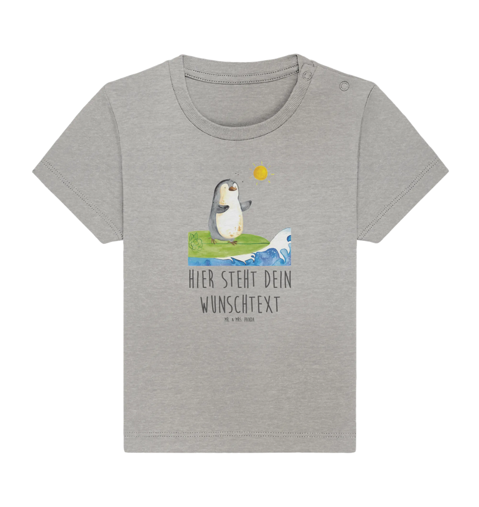 Spersonalizowana koszulka dla niemowląt Pingwin surfista Baby Shirt Grau Mit Wunschname, Modernes Baby Shirt Mit Namen, Baby Shirt Weiß Mit Namen, Baby Shirt Bunt Mit Wunschnamen, Baby Oberteil Mit Namensdruck, Baby Top Mit Namen, Baby Shirt Neutral Mit Namensdruck, Süßes Baby Shirt Mit Wunschnamen, Baby Langarmshirt Mit Wunschnamen, Baby Kurzarmshirt Mit Namen, Baby Pullover Mit Namensgravur, Baby Shirt Pastell Mit Namen, Baby Baumwollshirt Mit Wunschnamen, Personalisierter Baby-Shirt, Baby Shirt Junge Mit Namen, Baby Shirt Geschenk Mit Namen, Baby Shirt Mit Motiv Und Wunschname, Baby Shirt Gestreift Mit Namen, Baby Jerseyshirt Mit Namen, Baby T-Shirt Mit Wunschnamen, Baby Shirt Mit Namen, Baby Shirt Mädchen Mit Wunschname, Baby Shirt Zur Geburt Mit Wunschname, Baby Shirt Mit Aufdruck Und Namen, Baby Bio Shirt Mit Namen, Klassisches Baby Shirt Mit Wunschname, Baby Shirt Erstausstattung Mit Namen, Baby Sweatshirt Mit Namen, Baby Shirt Unisex Mit Namen, Baby Shirt Alltag Mit Namensdruck, Lustiges Baby Shirt Mit Namen, Baby Hemd Mit Wunschname, Pinguin, Wellen, surfen, Hawaii, Urlaub, Pinguine, Portugal, Wellen reiten, Surfer