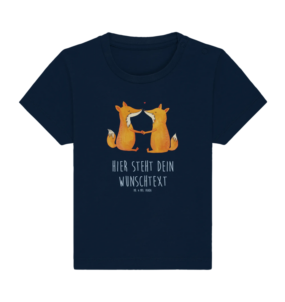 Spersonalizowana koszulka dla niemowląt lisy miłość Baby Bio Shirt Mit Namen, Modernes Baby Shirt Mit Namen, Süßes Baby Shirt Mit Wunschnamen, Baby Shirt Alltag Mit Namensdruck, Baby Baumwollshirt Mit Wunschnamen, Baby Pullover Mit Namensgravur, Baby Kurzarmshirt Mit Namen, Baby Shirt Zur Geburt Mit Wunschname, Baby Shirt Bunt Mit Wunschnamen, Baby Jerseyshirt Mit Namen, Baby Sweatshirt Mit Namen, Baby T-Shirt Mit Wunschnamen, Baby Shirt Neutral Mit Namensdruck, Baby Shirt Grau Mit Wunschname, Baby Shirt Erstausstattung Mit Namen, Personalisierter Baby-Shirt, Baby Shirt Geschenk Mit Namen, Baby Shirt Pastell Mit Namen, Baby Top Mit Namen, Baby Shirt Mit Namen, Baby Shirt Mit Motiv Und Wunschname, Baby Shirt Junge Mit Namen, Klassisches Baby Shirt Mit Wunschname, Baby Hemd Mit Wunschname, Baby Oberteil Mit Namensdruck, Baby Langarmshirt Mit Wunschnamen, Lustiges Baby Shirt Mit Namen, Baby Shirt Weiß Mit Namen, Baby Shirt Mädchen Mit Wunschname, Baby Shirt Gestreift Mit Namen, Baby Shirt Mit Aufdruck Und Namen, Baby Shirt Unisex Mit Namen, Fuchs, Liebe, Partner, Ehemann, Liebesbeweis, Füchse, Ehefrau, Ehe, Verlobte, Fox, Freundin, Paar, Freund, Liebespaar