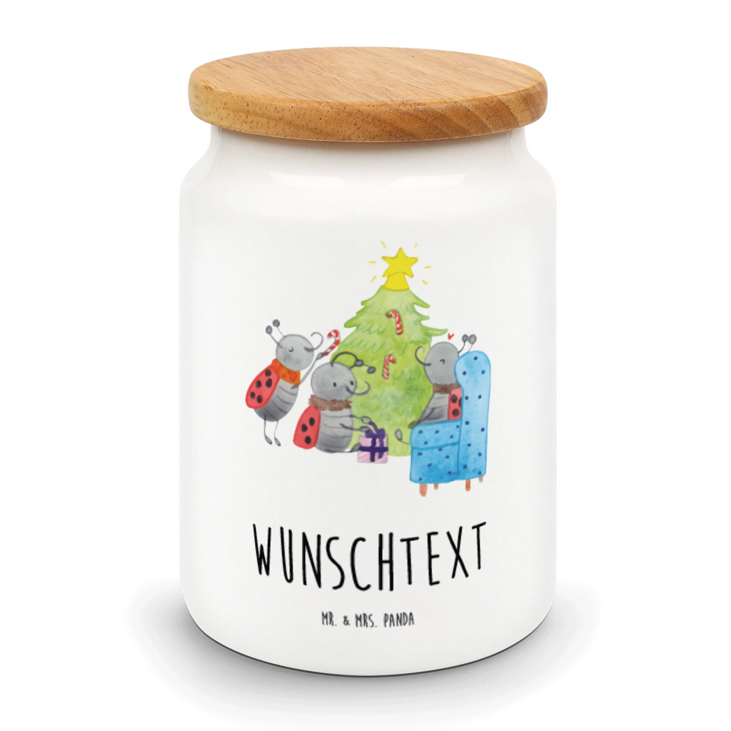 Personalisierte Vorratsdose Weihnachten Smörle Personaliserte Vorratsdose, Vorratsdose Mit Wunschnamen, Vorratsdose Mit Etikett, Vorratsdose Mit Motiv Und Name, Werbegeschenk mit Namen, Aufbewahrungsdose Mit Namen, Vorratsdose Mit Namen, Vorratsdose Mit Personalisierung, Vorratsdose Geschenk Personalisiert, Vorratsdose Mit Beschriftung, Vorratsglas Mit Wunschtext, Vorratsdose Mit Gravur, Küchenbox Mit Wunschtext, Vorratsdose Mit Aufdruck, Vorratsdose Mit Spruch, Individuelle Vorratsdose, Vorratsdose Mit Wunschdesign, Vorratsdose Personalisiert, Frischhaltedose Mit Namen, Aufbewahrungsdose Mit Wunschtext, Aufbewahrungsdose Personalisiert, Personalisierte Aufbewahrungsdose, Vorratsdose Mit Wunschtext, Vorratsdose Küche Personalisiert, Vorratsbehälter Mit Gravur, Vorratsdose Mit Eigenem Text, Vorratsdose Selbst Gestalten, Winter, Weihnachten, Weihnachtsdeko, Nikolaus, Advent, Heiligabend, Wintermotiv, Tannennadeln, Pfefferminzstange, Geschenk, Weihnachtsbaum