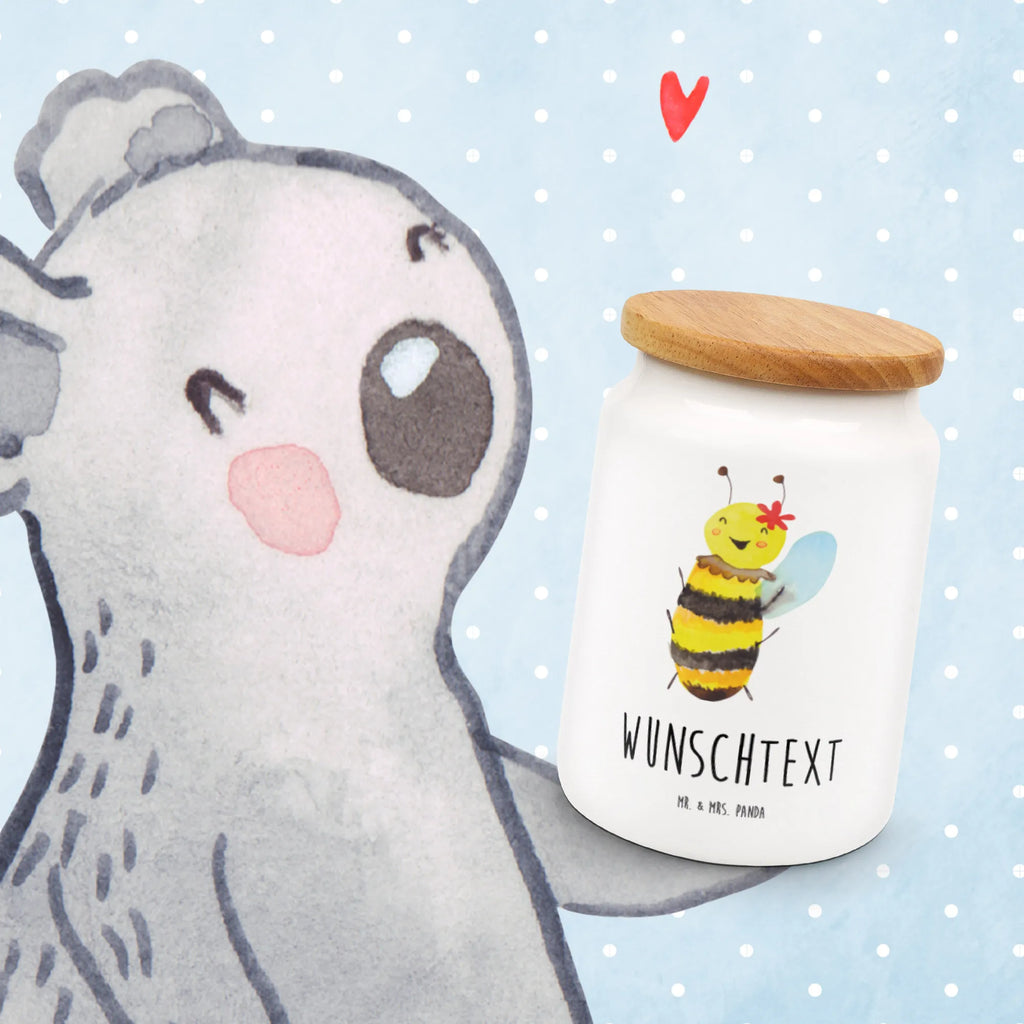 Personalisierte Vorratsdose Biene Happy Vorratsdose Personalisiert, Aufbewahrungsdose Mit Namen, Küchenbox Mit Wunschtext, Vorratsdose Mit Wunschdesign, Vorratsdose Mit Aufdruck, Werbegeschenk mit Namen, Aufbewahrungsdose Personalisiert, Personalisierte Aufbewahrungsdose, Vorratsdose Mit Wunschtext, Personaliserte Vorratsdose, Frischhaltedose Mit Namen, Individuelle Vorratsdose, Aufbewahrungsdose Mit Wunschtext, Vorratsdose Mit Beschriftung, Vorratsdose Mit Wunschnamen, Vorratsdose Mit Eigenem Text, Vorratsdose Mit Spruch, Vorratsdose Küche Personalisiert, Vorratsdose Selbst Gestalten, Vorratsdose Mit Motiv Und Name, Vorratsdose Mit Gravur, Vorratsdose Geschenk Personalisiert, Vorratsdose Mit Personalisierung, Vorratsbehälter Mit Gravur, Vorratsdose Mit Namen, Vorratsglas Mit Wunschtext, Vorratsdose Mit Etikett, Biene, Wespe, Hummel