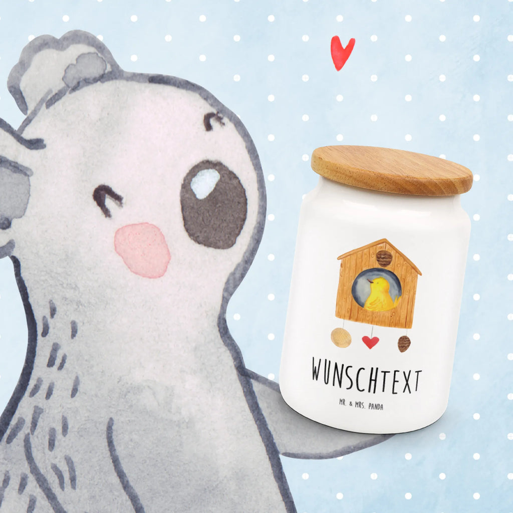 Personalisierte Vorratsdose Vogelhaus Vorratsdose Personalisiert, Vorratsdose Mit Wunschtext, Vorratsdose Mit Namen, Vorratsdose Selbst Gestalten, Vorratsglas Mit Wunschtext, Frischhaltedose Mit Namen, Vorratsdose Mit Gravur, Vorratsdose Mit Wunschnamen, Personalisierte Aufbewahrungsdose, Küchenbox Mit Wunschtext, Vorratsdose Mit Motiv Und Name, Personaliserte Vorratsdose, Vorratsdose Geschenk Personalisiert, Aufbewahrungsdose Personalisiert, Werbegeschenk mit Namen, Vorratsdose Mit Wunschdesign, Vorratsdose Mit Etikett, Vorratsdose Mit Aufdruck, Aufbewahrungsdose Mit Namen, Vorratsdose Mit Eigenem Text, Vorratsdose Mit Personalisierung, Vorratsdose Mit Beschriftung, Aufbewahrungsdose Mit Wunschtext, Vorratsdose Mit Spruch, Individuelle Vorratsdose, Vorratsbehälter Mit Gravur, Vorratsdose Küche Personalisiert, Tiermotive, Gute Laune, lustige Sprüche, Tiere, Vogel, Wohnung, Lieblingsort, Vögel, Vogelhaus, Nest, Eigenheim, Vogelhäuschen, Haus, Zuhause, Home sweet home, Castle, Familie, unser Haus