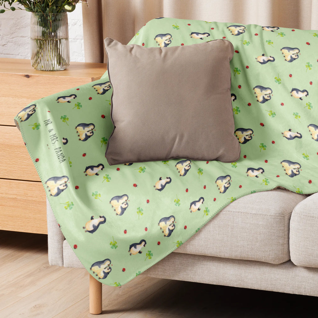 Sherpa cuddly blanket Penguin ladybug Penguin, North Pole, Winter, Penguins, ladybird, happiness, penguins, wonder, joy, love, joy of life