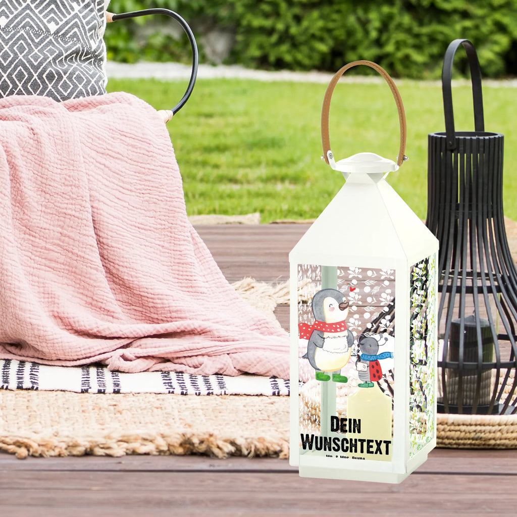 Personalisierte Deko Laterne Smörle Winterzeit Tischlaterne Mit Wunschname, Innenraum-Laterne Mit Namen, Hängelaterne Deko Mit Namen, LED-Laterne Mit Namensgravur, Glaslaterne Mit Wunschname, Romantische Laterne Mit Wunschname, Hängeleuchte, Orientalische Laterne Mit Namensdruck, Metall Laterne, Laternen-Set Personalisiert, Kerzenlaterne Mit Namensdruck, Laterne Deko Mit Namen, Dekolaterne Mit Wunschname, Beleuchtete Laterne Mit Namen, Skandinavische Laterne Mit Namen, Deko Laterne, Spiegelglas-Laterne Mit Namensdruck, Deko Laterne Mit Namen, Laternenwindlicht Mit Namen, Maritim-Laterne Mit Wunschname, Rustikale Laterne Mit Namensgravur, Terrasse-Laterne Mit Wunschnamen, Motivlaterne Mit Namensgravur, Landhausstil-Laterne Mit Namen, Windlicht, Lichterlaterne Mit Wunschname, Pastellfarbene Laterne Mit Namensdruck, Teelichthalter Laterne Mit Wunschname, Stellbare Laterne Mit Namen, Windlichtlaterne Mit Namensgravur, XXL-Laterne Mit Wunschname, Leuchten, Outdoor-Laterne Mit Wunschname, Shabby-Chic-Laterne Mit Wunschname, Personalisierte Deko Laterne, Vintage-Laterne Personalisiert, Lichterkettenlaterne Mit Namen, Laterne Mit Sternenmuster Und Namen, Kleine Laterne Mit Namensdruck, Weiße Laterne Mit Wunschname, Laterne Mit Griff Und Wunschname, Klassische Laterne Mit Namensgravur, Wetterfeste Laterne Mit Wunschname, Holzlaterne Mit Namensdruck, Gartenlaterne Personalisiert, Hängelaterne Mit Namensgravur, Laterne Mit Blumenmotiv Und Wunschname, Minimalistische Laterne Mit Namen, Moderne Laterne Mit Namen, Metalllaterne Mit Namen, Weihnachten, Winter, Weihnachtsdeko, Nikolaus, Advent, Heiligabend, Wintermotiv, Weihnachtsgruß, Weihnachten Grüße, Weihnachtszeit