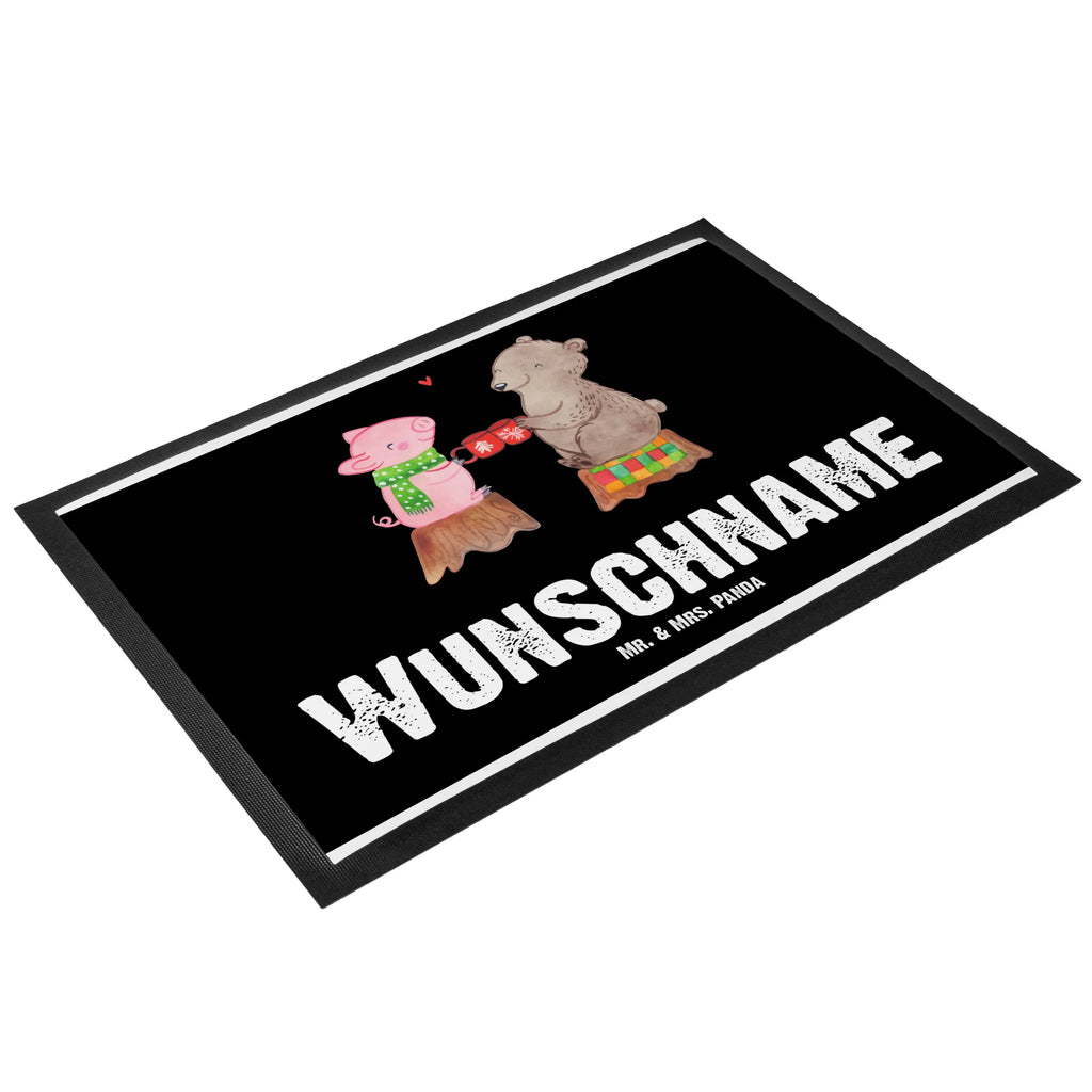 Personalized doormat Glowing Pig Bash Fußmatte bedrucken, Namensfussmatte, Haustürmatte personalisiert, Türvorleger mit Namen, Fußmatte mit Namen, Personalisieruung, Bedrucken, Personalisiert, Türvorleger personalisiert, Wunschnamen, Personalisierte Fußmatte, Winter, Weihnachten, Weihnachtsdeko, Nikolaus, Advent, Heiligabend, Wintermotiv, Alles Gute, Weihnachtszeit, Bär, Schwein, Prost