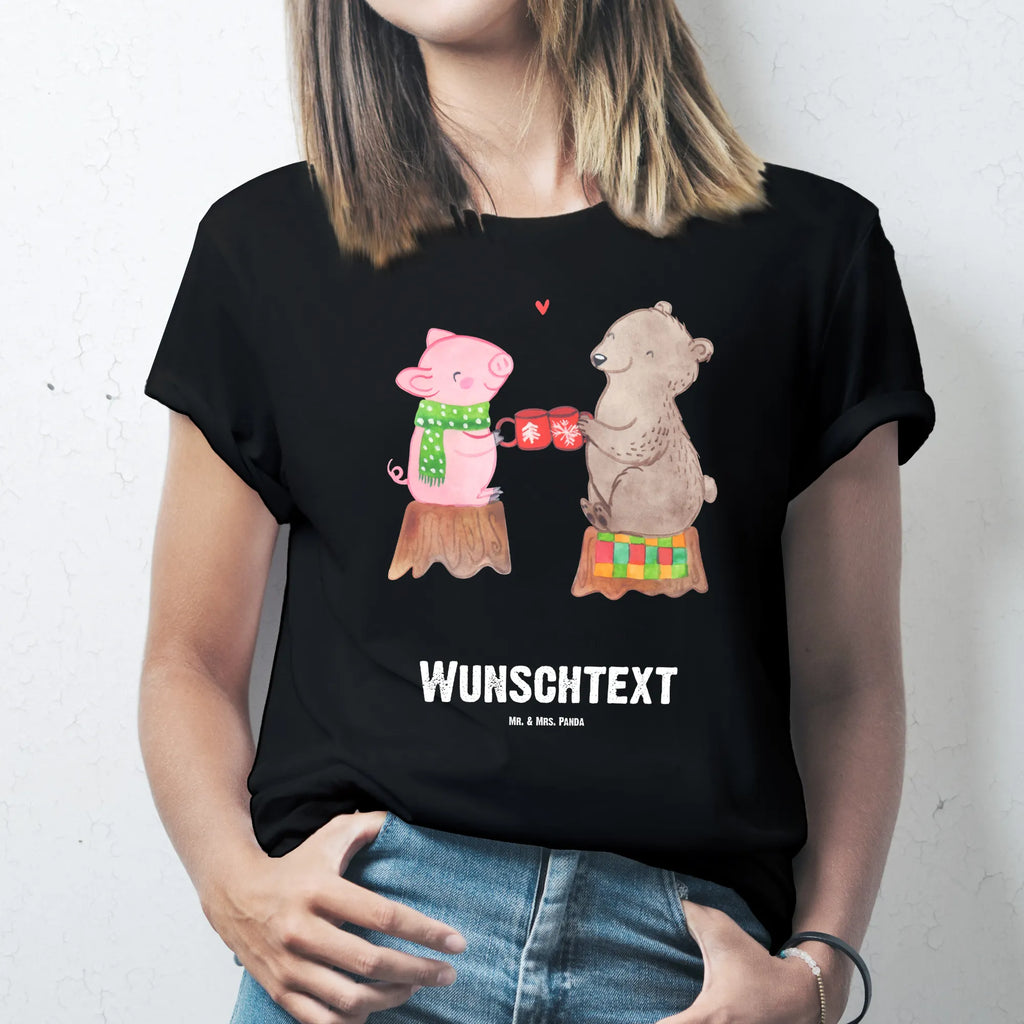 Personalised T-Shirt Glowing Pig Bash T-Shirt mit Aufruck, T-Shirt mit Namen, T-Shirt Personalisiert, Weihnachten, Winter, Weihnachtsdeko, Nikolaus, Advent, Heiligabend, Wintermotiv, Alles Gute, Bär, Weihnachtszeit, Prost, Schwein