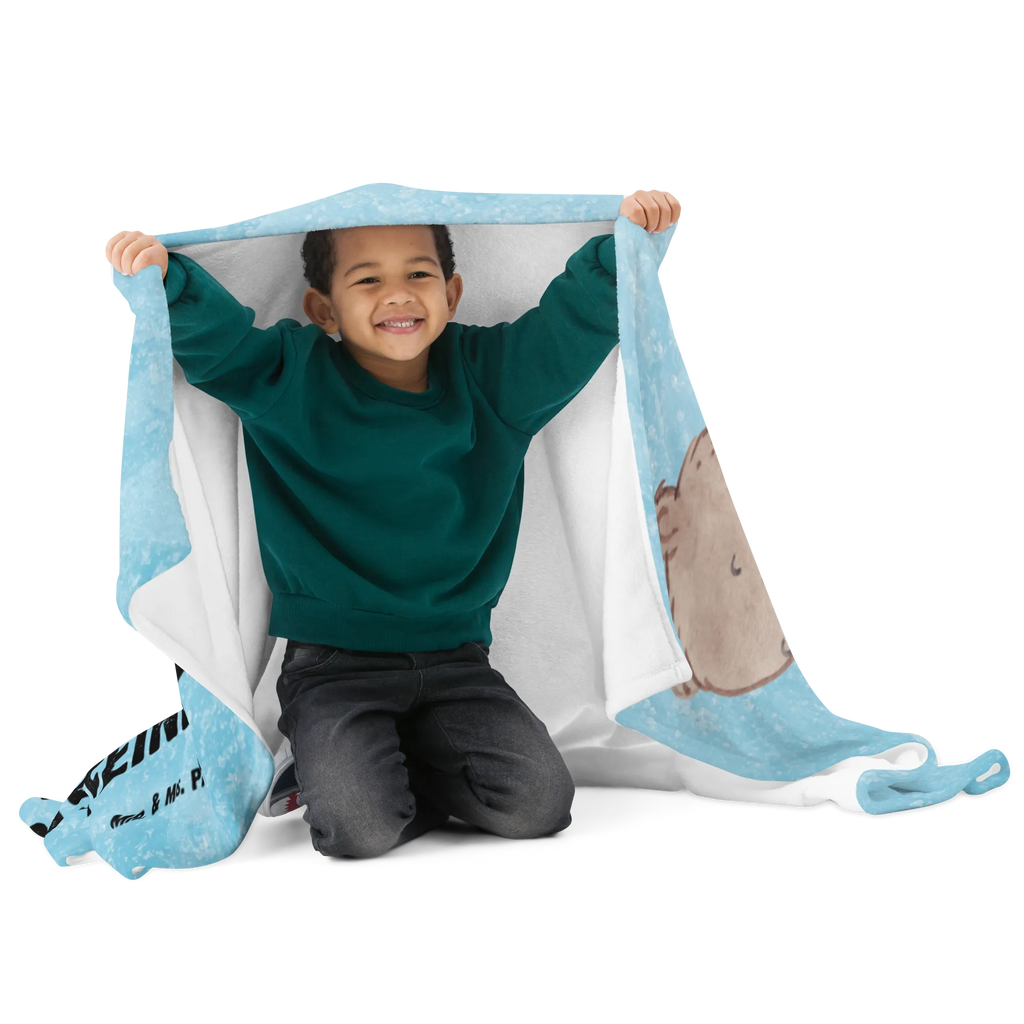 Blanket Glowing Pig Bash sofa throw, cozy blanket, throw blanket, fleece blanket, snuggle blanket, warm blanket, Sherpa blanket, plush blanket, Winter, Christmas, Christmas time, snow