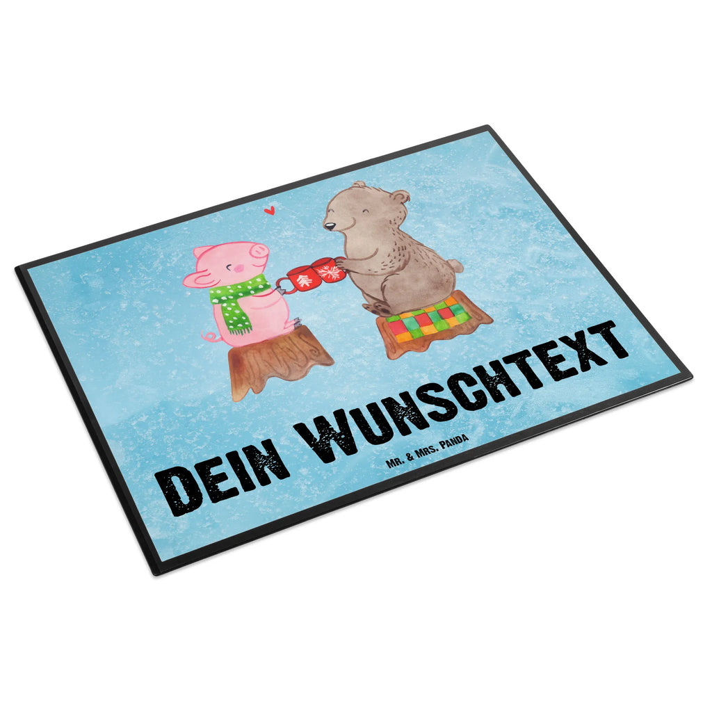 Personalisierte Schreibtischunterlage Glühschwein Sause Personalisierte Schreibtischauflage, Personalisierte Schreibunterlage, Schreibtischauflage mit Namen, Namenspersonalisierung, Selbst Gestalten, Schreibtisch Matte, Personalisierte Schreibtisch Unterlagen, Schreibtisch Unterlagen mit Namen, Schreibunterlage mit Namen, Namensaufdruck, Weihnachten, Winter, Weihnachtsdeko, Nikolaus, Advent, Heiligabend, Wintermotiv, Prost, Bär, Schwein, Alles Gute, Weihnachtszeit