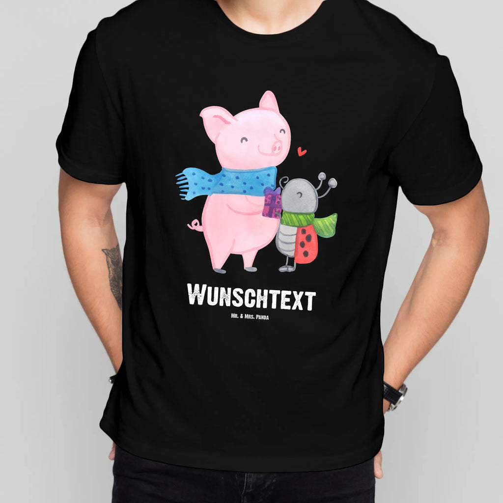 Rozmiar L Personalizowana koszulka Rozgrzana Świnka Smörle T-Shirt mit Aufruck, T-Shirt mit Namen, T-Shirt Personalisiert, Weihnachten, Winter, Weihnachtsdeko, Nikolaus, Advent, Heiligabend, Wintermotiv, Glühwein Liebhaber Geschenk, Marienkäfer in Winterkleidung, Handgezeichnetes Glühschwein, Herzliches Marienkäfer Motiv, Winterlicher Glühwein Spruch, Romantische Geschenkidee Glühwein, Glühwein Ist Köstlich Spruch, Kreatives Glühschwein Design, Süßer Marienkäfer Gibt Geschenk, Smörle Der Stolze Marienkäfer