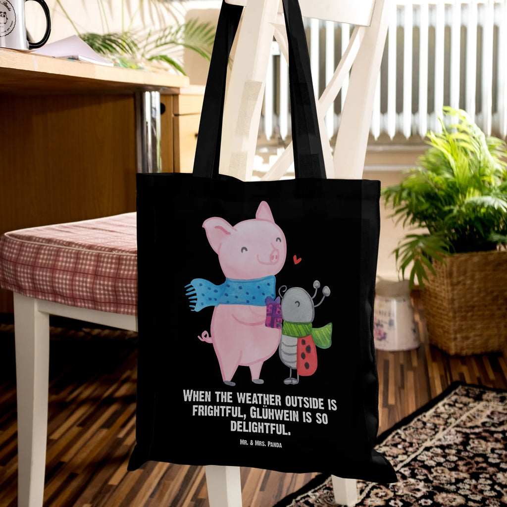 Tragetasche Glühschwein Smörle baumwoll shopper, einkaufsshopper, Stofftasche, Henkeltasche, Umhängetasche, Stoffbeutel, Baumwolltasche, Baumwoll-Tragetasche, textilbeutel, Jutetasche, Freizeittasche, stoff shopper, schulterbeutel, Einkaufstüte, Strandtasche, Tragetasche, Tote Bag, umhängetasche baumwolle, campus tasche, Einkaufsbeutel, Baumwoll-Shopper, Jutebeutel, henkeltasche baumwolle, Schultasche, Shopper, dokumententasche, Baumwollbeutel, Laptoptasche, schultertasche baumwolle, studententasche, Stoff-Tragetasche, Schulbeutel, canvas tasche, festival tasche, Tasche, freizeitbeutel, einkaufstasche baumwolle, Uni Tasche, Schultertasche, Einkaufstasche, Shopping Tasche, universaltasche, tragetasche baumwolle, Beutel, Unitasche, Tüte, festivaltasche, stofftasche baumwolle, tasche baumwolle, tragbeutel, Alltagstasche, beutel baumwolle, umhängebeutel, Büchertasche, totebag, textiltasche, Wintermotiv, Winter, Weihnachtsdeko, Nikolaus, Advent, Heiligabend, Weihnachten, Süßer Marienkäfer Gibt Geschenk, Kreatives Glühschwein Design, Glühwein Ist Köstlich Spruch, Herzliches Marienkäfer Motiv, Glühwein Liebhaber Geschenk, Marienkäfer in Winterkleidung, Handgezeichnetes Glühschwein, Smörle Der Stolze Marienkäfer, Romantische Geschenkidee Glühwein, Winterlicher Glühwein Spruch