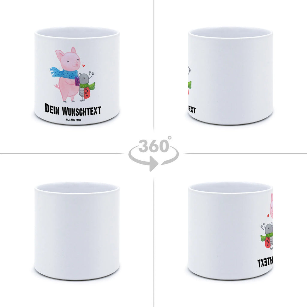 Personalisierter XL Blumentopf Glühschwein Smörle XL Pflanzgefäß Mit Wunschtext, Beton Blumentopf Groß Mit Namen, Großer Pflanzkübel Selbst Gestalten, Großer Blumentopf Als Geschenk Mit Wunschtext, Großer Pflanztopf Für Mama Mit Wunschtext, XL Blumentopf Mit Wunschtext, Blumentopf Für Terrasse Personalisiert, Großer Übertopf Für Hochzeit Mit Gravur, Personalisierter XL Blumentopf, XL Blumentopf Aus Kunststoff Mit Wunschtext, Wetterfester XL Blumentopf Mit Gravur, Blumentopf Extra Groß Mit Personalisierung, Blumentopf Groß Mit Gravur, Klassischer Großer Blumentopf Mit Gravur, XL Blumentopf Modern Mit Namen, Geschenk Frauen, Rustikaler XL Blumentopf Personalisiert, Frostsicherer Pflanzkübel Mit Wunschtext, Großer Dekotopf Mit Namen, XL Blumentopf Mit Namen, Pflanztopf Groß Mit Gravur, Blumentopf Für Garten Mit Wunschtext, Blumentopf Groß Aus Keramik Mit Gravur, Übertopf XL Mit Wunschtext, Blumentopf Für Balkon Mit Namen, Pflanzkübel Groß Mit Namen, XL Blumentopf Für Wohnzimmer Mit Gravur, Ton Blumentopf Groß Mit Wunschtext, Blumentopf Groß Mit Text, Großer Blumentopf Personalisiert, Weihnachten, Winter, Weihnachtsdeko, Nikolaus, Advent, Heiligabend, Wintermotiv, Smörle Der Stolze Marienkäfer, Marienkäfer in Winterkleidung, Herzliches Marienkäfer Motiv, Handgezeichnetes Glühschwein, Süßer Marienkäfer Gibt Geschenk, Romantische Geschenkidee Glühwein, Glühwein Liebhaber Geschenk, Glühwein Ist Köstlich Spruch, Winterlicher Glühwein Spruch, Kreatives Glühschwein Design