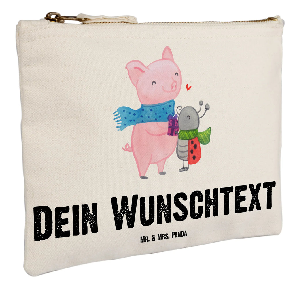 Personalisierte Schminktasche Glühschwein Smörle Schminktasche Nachhaltig Mit Wunschtext, Schminktasche Leder Mit Gravur, Personalisierte Schminktasche, Stiftetasche mit Wunschtext, Schminktasche Klein Personalisiert, Kosmetiktasche Personalisiert, Kosmetiktasche Damen Mit Namen, Schminktasche Zum Aufhängen Mit Name, Stifteaufbewahrung Personalisiert, Kosmetiktasche Für Handtasche Personalisiert, Schminkbeutel Mit Gravur, Make-Up Tasche Mit Name, Schminktasche Für Unterwegs Mit Personalisierung, Kulturbeutel Damen Personalisiert, Schminktasche Mit Fächern Personalisiert, Schminktäschchen Mit Initialen, Reise-Kosmetiktasche Mit Name, Schminktasche Für Teenager Mit Namen, Schminktasche Für Unterwegs Mit Wunschtext, Schminktasche Mit Namen, Schminktasche Mit Wunschtext, Schminktasche Stoff Mit Namen, Schminktasche Reise Mit Namen, Schminktasche Mit Muster Und Namen, Schminktasche Groß Mit Wunschtext, Kosmetiktasche Organizer Mit Wunschtext, Aufbewahrung Für Schminke Mit Namen, Schminktasche Mit Reißverschluss Und Namen, Schminktasche Geschenk Personalisiert, Schminktasche Für Mädchen Mit Wunschtext, Schminktasche Blumen Mit Initialen, Schminktasche Tiermotiv Mit Namen, Kosmetiktasche Zum Mitnehmen Mit Namen, Weihnachten, Winter, Weihnachtsdeko, Nikolaus, Advent, Heiligabend, Wintermotiv, Süßer Marienkäfer Gibt Geschenk, Glühwein Ist Köstlich Spruch, Marienkäfer in Winterkleidung, Handgezeichnetes Glühschwein, Glühwein Liebhaber Geschenk, Herzliches Marienkäfer Motiv, Romantische Geschenkidee Glühwein, Winterlicher Glühwein Spruch, Kreatives Glühschwein Design, Smörle Der Stolze Marienkäfer