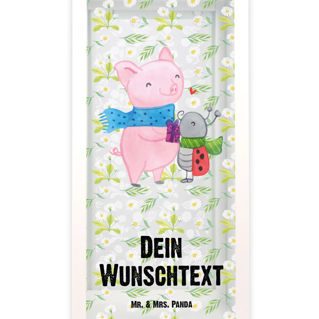 Personalisierte Deko Laterne Glühschwein Smörle Wetterfeste Laterne Mit Wunschname, Laterne Mit Blumenmotiv Und Wunschname, Weiße Laterne Mit Wunschname, Windlicht, Shabby-Chic-Laterne Mit Wunschname, Pastellfarbene Laterne Mit Namensdruck, Lichterlaterne Mit Wunschname, Romantische Laterne Mit Wunschname, Laterne Mit Griff Und Wunschname, Innenraum-Laterne Mit Namen, Metall Laterne, Holzlaterne Mit Namensdruck, Klassische Laterne Mit Namensgravur, Laterne Mit Sternenmuster Und Namen, Metalllaterne Mit Namen, LED-Laterne Mit Namensgravur, Landhausstil-Laterne Mit Namen, Minimalistische Laterne Mit Namen, Leuchten, Orientalische Laterne Mit Namensdruck, Glaslaterne Mit Wunschname, Personalisierte Deko Laterne, Kerzenlaterne Mit Namensdruck, Hängelaterne Mit Namensgravur, Gartenlaterne Personalisiert, Stellbare Laterne Mit Namen, Motivlaterne Mit Namensgravur, Laternen-Set Personalisiert, Vintage-Laterne Personalisiert, Kleine Laterne Mit Namensdruck, Beleuchtete Laterne Mit Namen, XXL-Laterne Mit Wunschname, Hängeleuchte, Tischlaterne Mit Wunschname, Deko Laterne, Laternenwindlicht Mit Namen, Maritim-Laterne Mit Wunschname, Lichterkettenlaterne Mit Namen, Windlichtlaterne Mit Namensgravur, Teelichthalter Laterne Mit Wunschname, Laterne Deko Mit Namen, Rustikale Laterne Mit Namensgravur, Outdoor-Laterne Mit Wunschname, Deko Laterne Mit Namen, Moderne Laterne Mit Namen, Hängelaterne Deko Mit Namen, Skandinavische Laterne Mit Namen, Spiegelglas-Laterne Mit Namensdruck, Terrasse-Laterne Mit Wunschnamen, Dekolaterne Mit Wunschname, Weihnachten, Winter, Weihnachtsdeko, Nikolaus, Advent, Heiligabend, Wintermotiv, Romantische Geschenkidee Glühwein, Glühwein Liebhaber Geschenk, Glühwein Ist Köstlich Spruch, Handgezeichnetes Glühschwein, Kreatives Glühschwein Design, Marienkäfer in Winterkleidung, Smörle Der Stolze Marienkäfer, Süßer Marienkäfer Gibt Geschenk, Herzliches Marienkäfer Motiv, Winterlicher Glühwein Spruch