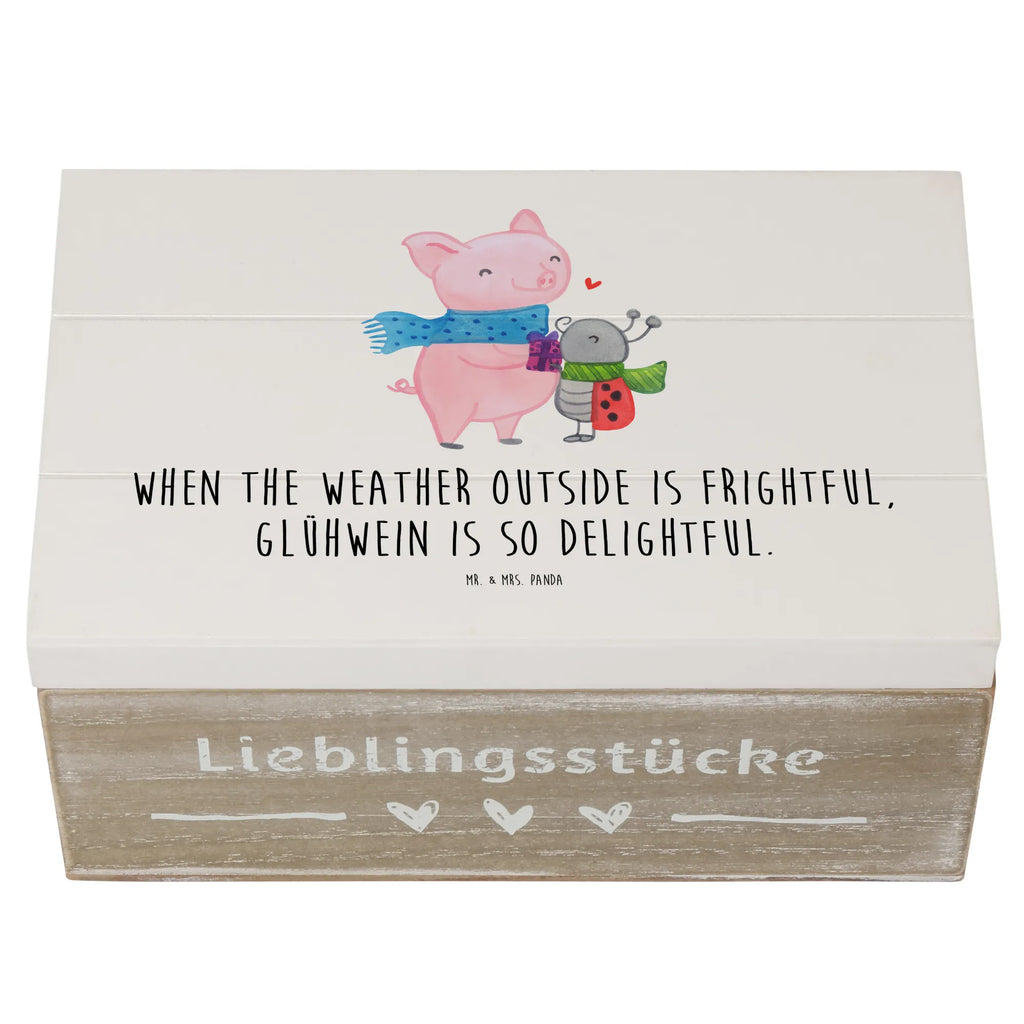 Holzkiste Glühschwein Smörle Holz Aufbewahrungsbox, Aufbewahrungskiste, Box aus Holz, Holztruhe, holztruhen, Aufbewahrungsbox aus Holz, Holzkiste mit Deckel, Holzkisten, aufbewahrungsboxen, Holzbox mit Deckel, aufbewahrungskisten, Schatulle, Holzboxen, holzkästchen, box holz, holzschatulle, kiste holz, Holzbox, holzschachtel, Aufbewahrungsbox Holz, aufbewahrungskiste mit deckel, truhe holz, Holzkiste, Aufbewahrungsbox, aufbewahrungstruhe, Weihnachtsdeko, Winter, Weihnachten, Advent, Heiligabend, Wintermotiv, Nikolaus, Romantische Geschenkidee Glühwein, Glühwein Ist Köstlich Spruch, Herzliches Marienkäfer Motiv, Süßer Marienkäfer Gibt Geschenk, Kreatives Glühschwein Design, Glühwein Liebhaber Geschenk, Winterlicher Glühwein Spruch, Smörle Der Stolze Marienkäfer, Handgezeichnetes Glühschwein, Marienkäfer in Winterkleidung