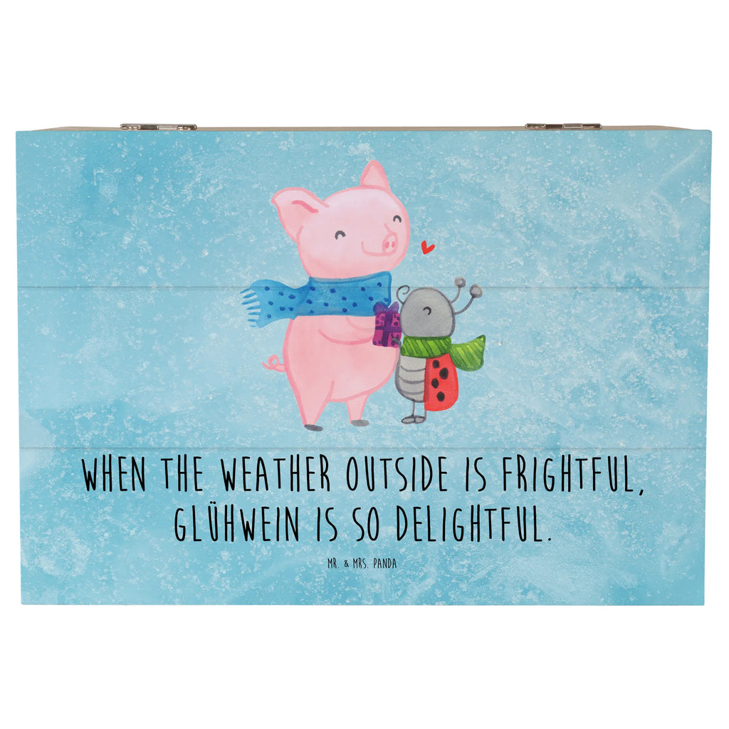 Holzkiste Glühschwein Smörle Holz Aufbewahrungsbox, Aufbewahrungskiste, Box aus Holz, Holztruhe, holztruhen, Aufbewahrungsbox aus Holz, Holzkiste mit Deckel, Holzkisten, aufbewahrungsboxen, Holzbox mit Deckel, aufbewahrungskisten, Schatulle, Holzboxen, holzkästchen, box holz, holzschatulle, kiste holz, Holzbox, holzschachtel, Aufbewahrungsbox Holz, aufbewahrungskiste mit deckel, truhe holz, Holzkiste, Aufbewahrungsbox, aufbewahrungstruhe, Weihnachtsdeko, Winter, Weihnachten, Advent, Heiligabend, Wintermotiv, Nikolaus, Romantische Geschenkidee Glühwein, Glühwein Ist Köstlich Spruch, Herzliches Marienkäfer Motiv, Süßer Marienkäfer Gibt Geschenk, Kreatives Glühschwein Design, Glühwein Liebhaber Geschenk, Winterlicher Glühwein Spruch, Smörle Der Stolze Marienkäfer, Handgezeichnetes Glühschwein, Marienkäfer in Winterkleidung