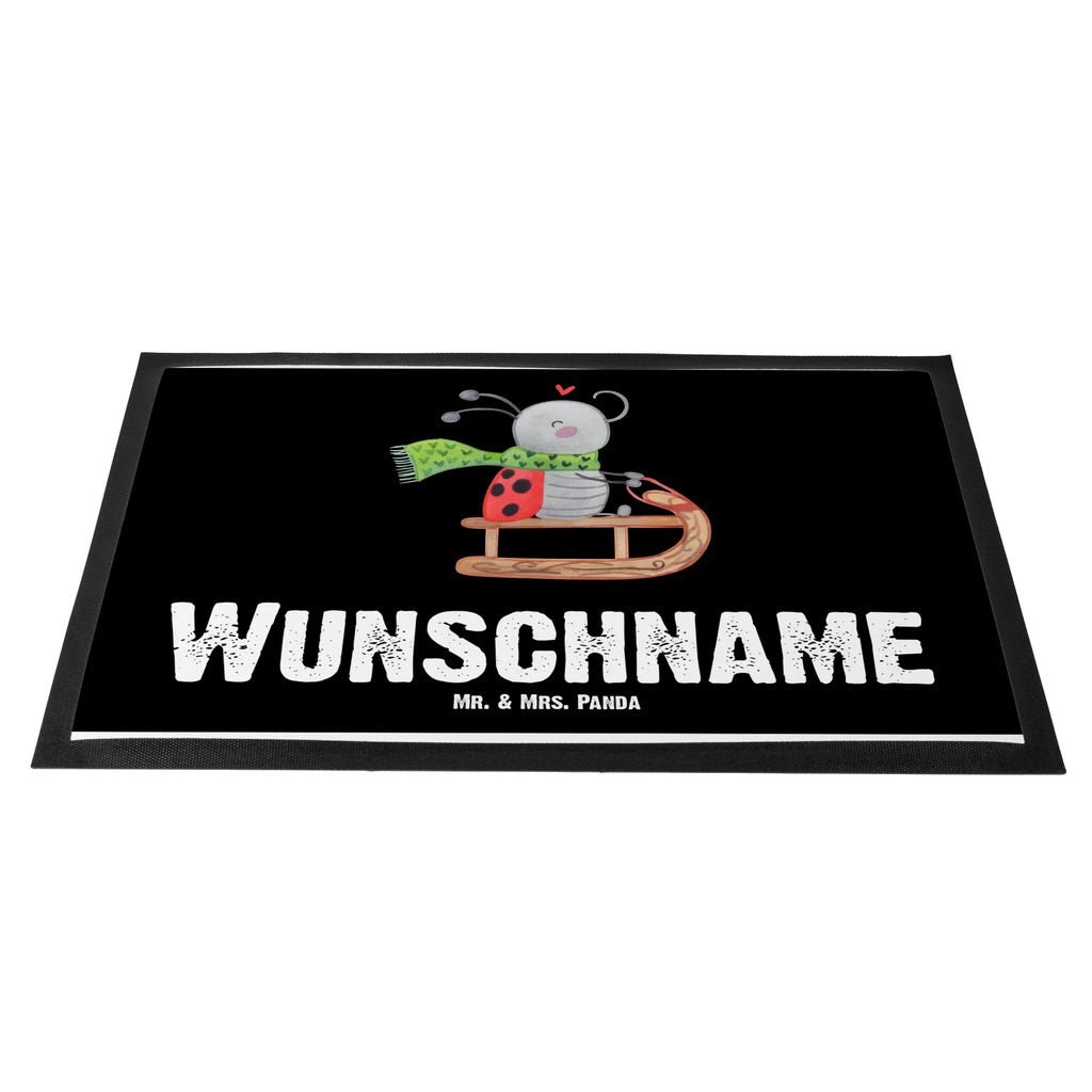 Personalisierte Fußmatte Smörle Rodeln Fußmatte mit Namen, Wunschnamen, Bedrucken, Personalisierung, Haustürmatte Personalisiert, Namensfussmatte, Personalisiert, Türvorleger Personalisiert, Personalisierte Fußmatte, Fußmatte Bedrucken, Türvorleger mit Namen, Wintermotiv, Heiligabend, Advent, Weihnachten, Nikolaus, Weihnachtsdeko, Winter, Schlittenfahren, Marzipan, Smörle