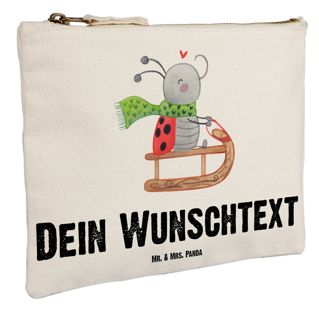 Personalisierte Schminktasche Smörle Rodeln Schminktasche Für Unterwegs Mit Personalisierung, Aufbewahrung Für Schminke Mit Namen, Schminktasche Mit Fächern Personalisiert, Schminktasche Für Mädchen Mit Wunschtext, Stiftetasche mit Wunschtext, Schminktasche Mit Muster Und Namen, Kosmetiktasche Damen Mit Namen, Kosmetiktasche Organizer Mit Wunschtext, Schminktasche Nachhaltig Mit Wunschtext, Schminktasche Klein Personalisiert, Make-Up Tasche Mit Name, Schminktasche Mit Reißverschluss Und Namen, Kosmetiktasche Zum Mitnehmen Mit Namen, Schminktasche Groß Mit Wunschtext, Reise-Kosmetiktasche Mit Name, Schminktasche Zum Aufhängen Mit Name, Kosmetiktasche Personalisiert, Schminkbeutel Mit Gravur, Schminktasche Reise Mit Namen, Schminktasche Stoff Mit Namen, Personalisierte Schminktasche, Schminktasche Für Unterwegs Mit Wunschtext, Schminktäschchen Mit Initialen, Schminktasche Blumen Mit Initialen, Schminktasche Leder Mit Gravur, Kulturbeutel Damen Personalisiert, Schminktasche Mit Namen, Schminktasche Tiermotiv Mit Namen, Schminktasche Mit Wunschtext, Schminktasche Geschenk Personalisiert, Schminktasche Für Teenager Mit Namen, Stifteaufbewahrung Personalisiert, Kosmetiktasche Für Handtasche Personalisiert, Winter, Weihnachten, Weihnachtsdeko, Nikolaus, Advent, Heiligabend, Wintermotiv, Schlittenfahren, Marzipan, Smörle