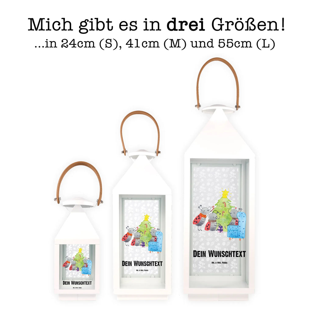 Personalized Decor Lantern Christmas Smörle Hängelaterne Mit Namensgravur, Dekolaterne Mit Wunschname, Tischlaterne Mit Wunschname, Terrasse-Laterne Mit Wunschnamen, Outdoor-Laterne Mit Wunschname, Landhausstil-Laterne Mit Namen, Hängelaterne Deko Mit Namen, XXL-Laterne Mit Wunschname, Weiße Laterne Mit Wunschname, Orientalische Laterne Mit Namensdruck, Kleine Laterne Mit Namensdruck, Glaslaterne Mit Wunschname, LED-Laterne Mit Namensgravur, Vintage-Laterne Personalisiert, Pastellfarbene Laterne Mit Namensdruck, Klassische Laterne Mit Namensgravur, Deko Laterne Mit Namen, Skandinavische Laterne Mit Namen, Motivlaterne Mit Namensgravur, Laternenwindlicht Mit Namen, Shabby-Chic-Laterne Mit Wunschname, Gartenlaterne Personalisiert, Laterne Mit Blumenmotiv Und Wunschname, Rustikale Laterne Mit Namensgravur, Moderne Laterne Mit Namen, Laternen-Set Personalisiert, Teelichthalter Laterne Mit Wunschname, Kerzenlaterne Mit Namensdruck, Laterne Mit Griff Und Wunschname, Laterne Mit Sternenmuster Und Namen, Beleuchtete Laterne Mit Namen, Stellbare Laterne Mit Namen, Lichterlaterne Mit Wunschname, Windlichtlaterne Mit Namensgravur, Innenraum-Laterne Mit Namen, Spiegelglas-Laterne Mit Namensdruck, Laterne Deko Mit Namen, Romantische Laterne Mit Wunschname, Holzlaterne Mit Namensdruck, Minimalistische Laterne Mit Namen, Metalllaterne Mit Namen, Lichterkettenlaterne Mit Namen, Personalisierte Deko Laterne, Wetterfeste Laterne Mit Wunschname, Maritim-Laterne Mit Wunschname, Winter, Weihnachten, Weihnachtsdeko, Nikolaus, Advent, Heiligabend, Wintermotiv, Geschenk, Weihnachtsbaum, Tannennadeln, Pfefferminzstange