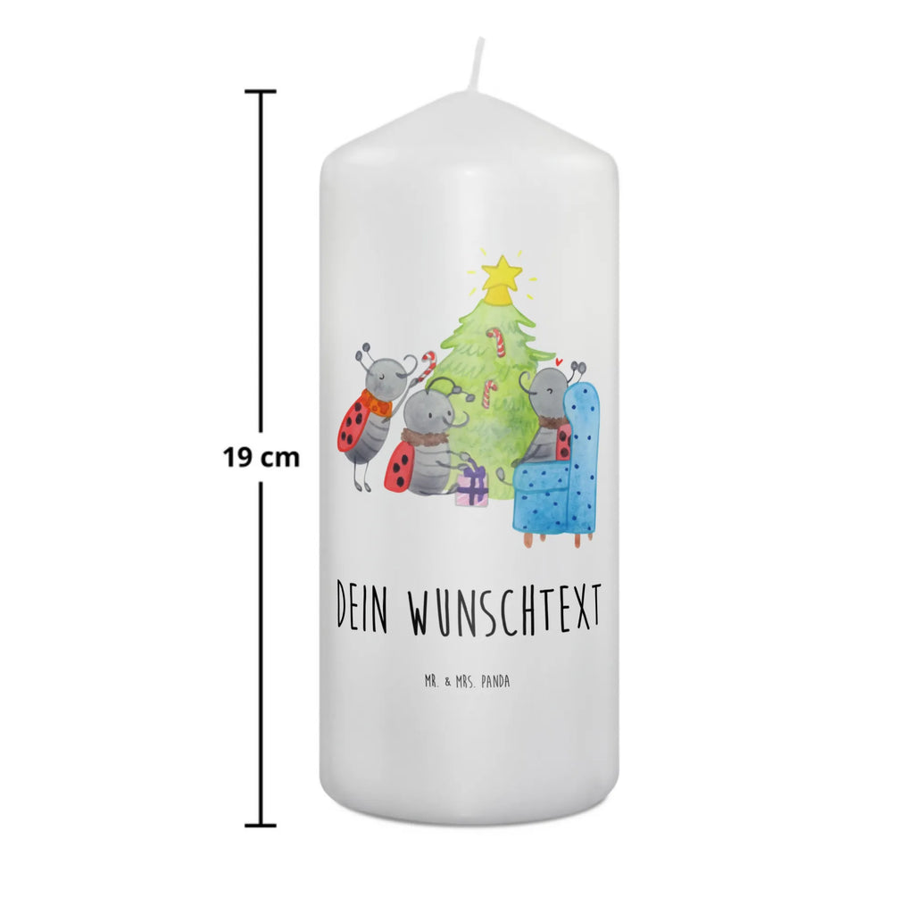 Personalisierte Kerze Weihnachten Smörle Kommunionkerze Mit Namen, Personalisierte Kerze, Bienenwachskerze Mit Wunschname, Gastgeschenk Kerze Mit Namen, Fair-Trade-Kerze Mit Namensgravur, Votivkerze Mit Wunschname, Adventskerze Mit Wunschname, Kerzen-Set Mit Namensgravur, Streukerze Mit Namensdruck, Schwimmkerze Mit Namen, Glas-Kerze Mit Wunschname, Blockkerze Mit Namensdruck, Teelicht Mit Namensdruck, Tafelkerze Mit Wunschname, Grabkerze Mit Namensgravur, Handgegossene Kerze Mit Namen, Duftkerze Mit Namen, Kerze Für Geburtstag Mit Wunschname, Andachtskerze Mit Namensgravur, Tischkerze Mit Namensdruck, Firmungskerze Mit Wunschname, Sojawachskerze Mit Namensdruck, Laternenkerze Mit Namensdruck, Kerze Mit Namen, Metall-Kerze Mit Namensgravur, Kerze Mit Prägung Und Wunschname, LED-Kerze Mit Wunschname, Kerze Mit Spruch Und Namen, Handgemachte Kerze Mit Wunschname, Kerze Für Hochzeit Mit Namensgravur, Stabkerze Mit Gravur, Bio-Kerze Mit Wunschname, Stearinkerze Mit Gravur, Gedenkkerze Mit Namen, Trauerkerze Mit Namen, Taufekerze Mit Namensgravur, Holz-Kerze Mit Namen, Stumpenkerze Mit Namensgravur, Outdoor-Kerze Mit Namensgravur, Osterkerze Mit Namen, Weihnachtskerze Mit Namensgravur, Gartenkerze Mit Namen, Weihnachten, Winter, Weihnachtsdeko, Nikolaus, Advent, Heiligabend, Wintermotiv, Geschenk, Weihnachtsbaum, Pfefferminzstange, Tannennadeln