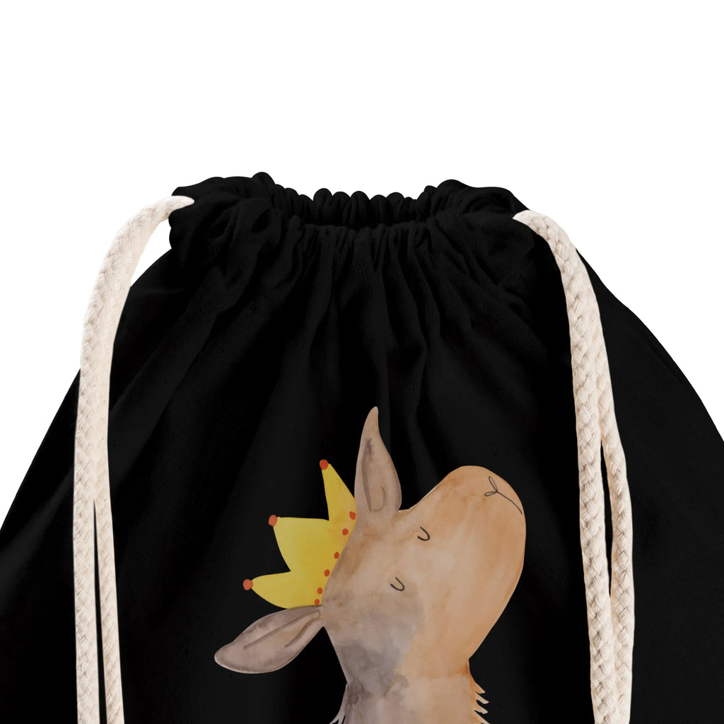 Personalisierter Sportbeutel Lamakopf König Sportbeutel Mit Initialen, Turnbeutel Mit Wunschtext, Sportbeutel Schule Personalisiert, Sportbeutel Personalisiert, Sportbeutel Mädchen Mit Wunschtext, Turnbeutel Kita Mit Namen, Turnbeutel Kindergarten Mit Wunschtext, Sportrucksack Mit Namen, Sportbeutel Mit Namen, Leichter Sportbeutel Mit Namen, Sportbeutel Mit Aufdruck, Waschbarer Sportbeutel Mit Wunschtext, Sportbeutel Geschenk Mit Namen, Sportbeutel Selbst Gestalten, Sportbeutel Mit Wunschtext, Personalisierter Sportbeutel, Baumwoll Sportbeutel Personalisiert, Öko Sportbeutel Mit Wunschtext, Sportbeutel Jungen Personalisiert, Turnbeutel Personalisiert Mit Namen, Turnbeutel Mit Namen, Schwarzer Sportbeutel Personalisiert, Sportbeutel Für Herren Mit Wunschtext, Sportbeutel Mit Liebevollem Spruch, Sportbeutel Für Damen Mit Namen, Sportbeutel Kinder Mit Namen, Gymbag Mit Wunschtext, Sportbeutel Mit Spruch, Kleiner Sportbeutel Mit Namen, Faltbarer Sportbeutel Mit Text, Bunter Sportbeutel Mit Namen, Großer Sportbeutel Mit Wunschtext, Sportbeutel Bedruckt Mit Wunschtext, Lama, Alpaka, Papa, Abitur, König, Mama, Chef, Lamas, Königin, Kollegin, Büro Kollege, Vorgesetzter, Abi, Freundin