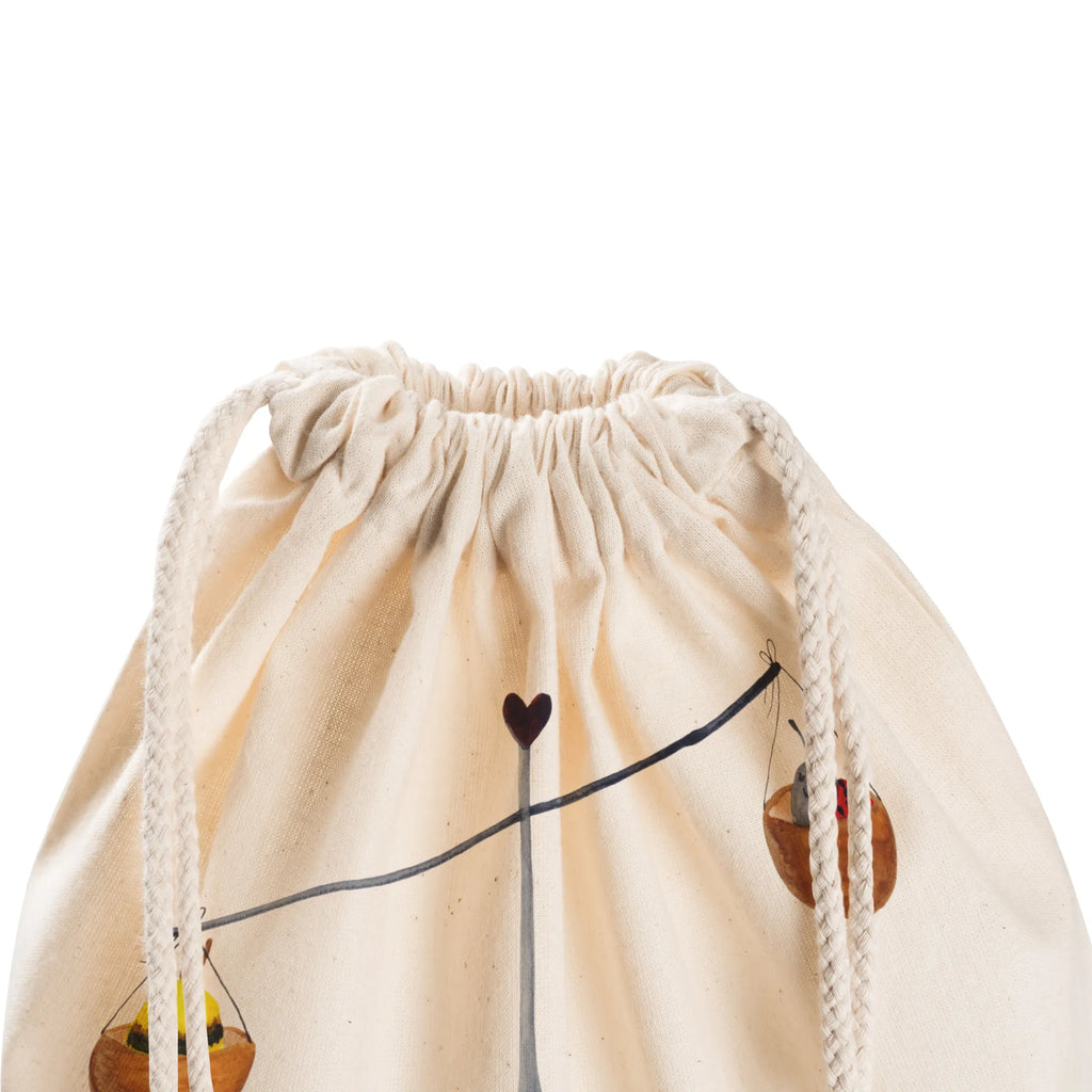 Personalisierter Sportbeutel Sternzeichen Waage Turnbeutel Personalisiert Mit Namen, Personalisierter Sportbeutel, Leichter Sportbeutel Mit Namen, Sportbeutel Mit Wunschtext, Sportbeutel Mit Spruch, Faltbarer Sportbeutel Mit Text, Sportbeutel Schule Personalisiert, Waschbarer Sportbeutel Mit Wunschtext, Sportbeutel Mädchen Mit Wunschtext, Turnbeutel Mit Wunschtext, Großer Sportbeutel Mit Wunschtext, Bunter Sportbeutel Mit Namen, Turnbeutel Kita Mit Namen, Turnbeutel Kindergarten Mit Wunschtext, Sportbeutel Mit Namen, Sportbeutel Geschenk Mit Namen, Öko Sportbeutel Mit Wunschtext, Gymbag Mit Wunschtext, Sportbeutel Mit Aufdruck, Sportbeutel Selbst Gestalten, Schwarzer Sportbeutel Personalisiert, Turnbeutel Mit Namen, Sportbeutel Für Herren Mit Wunschtext, Sportbeutel Bedruckt Mit Wunschtext, Sportbeutel Mit Initialen, Sportbeutel Jungen Personalisiert, Sportbeutel Mit Liebevollem Spruch, Sportbeutel Für Damen Mit Namen, Kleiner Sportbeutel Mit Namen, Baumwoll Sportbeutel Personalisiert, Sportbeutel Kinder Mit Namen, Sportbeutel Personalisiert, Sportrucksack Mit Namen, Tierkreiszeichen, Sternzeichen, Horoskop, Astrologie, Aszendent, Geburtstag September, Geburtstag Oktober, Marienkäfer, Biene, Waage Geschenk, Geschenk Oktober, Hummel, Gleichgewicht, Geschenk September, Waage, Waage Sternzeichen